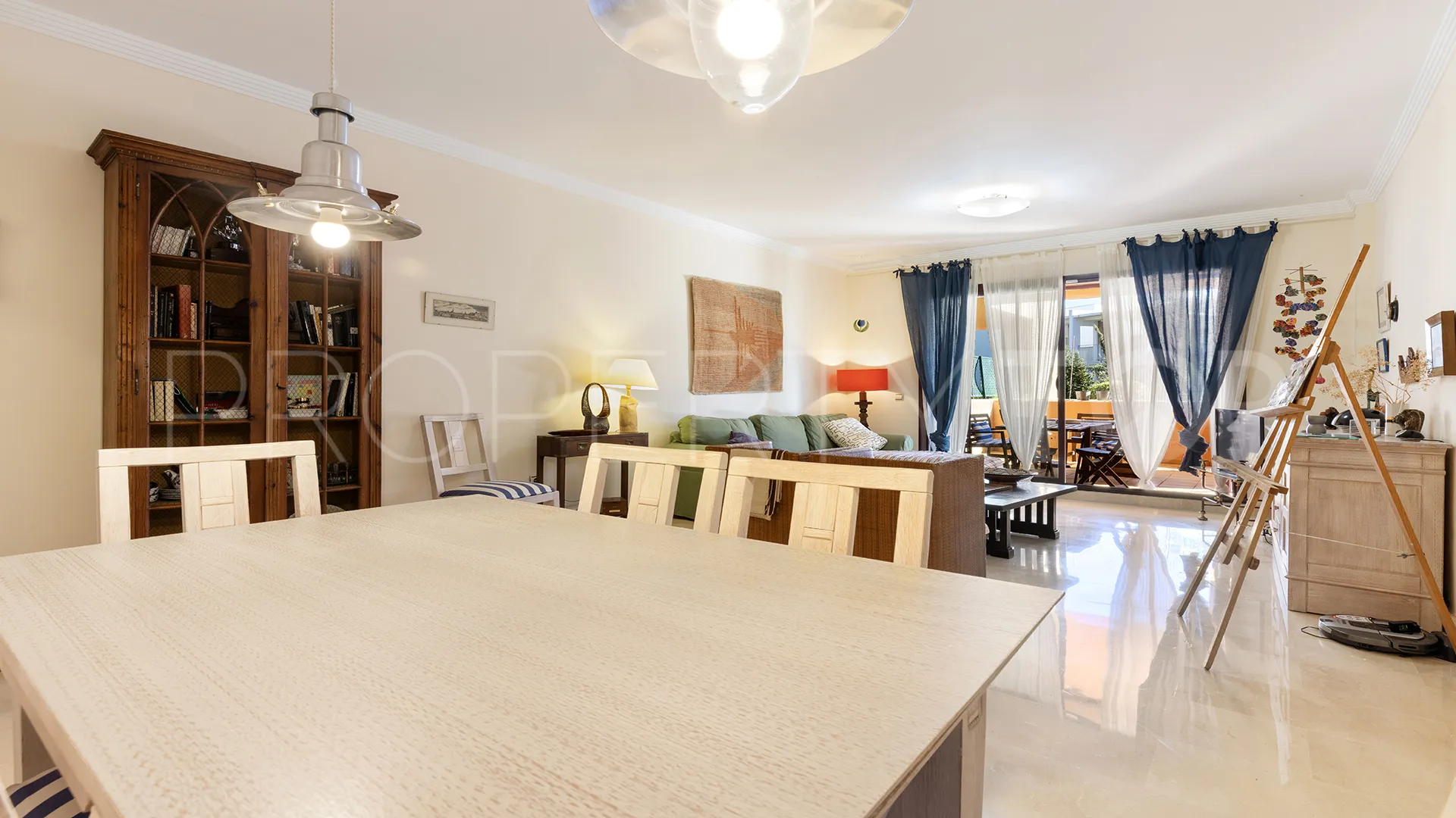 Bahia de las Rocas ground floor apartment for sale