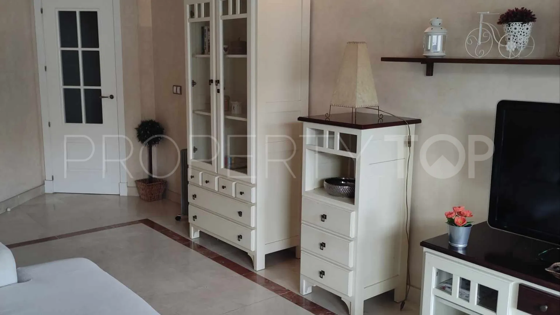 Sabinillas, apartamento en venta