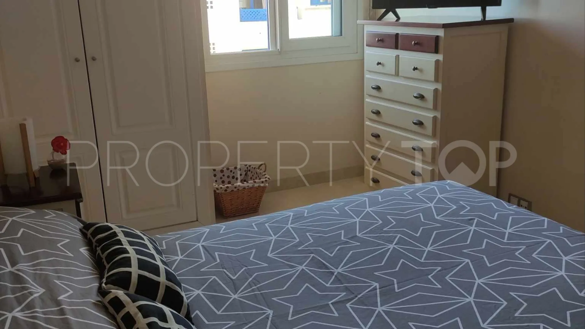 Sabinillas, apartamento en venta