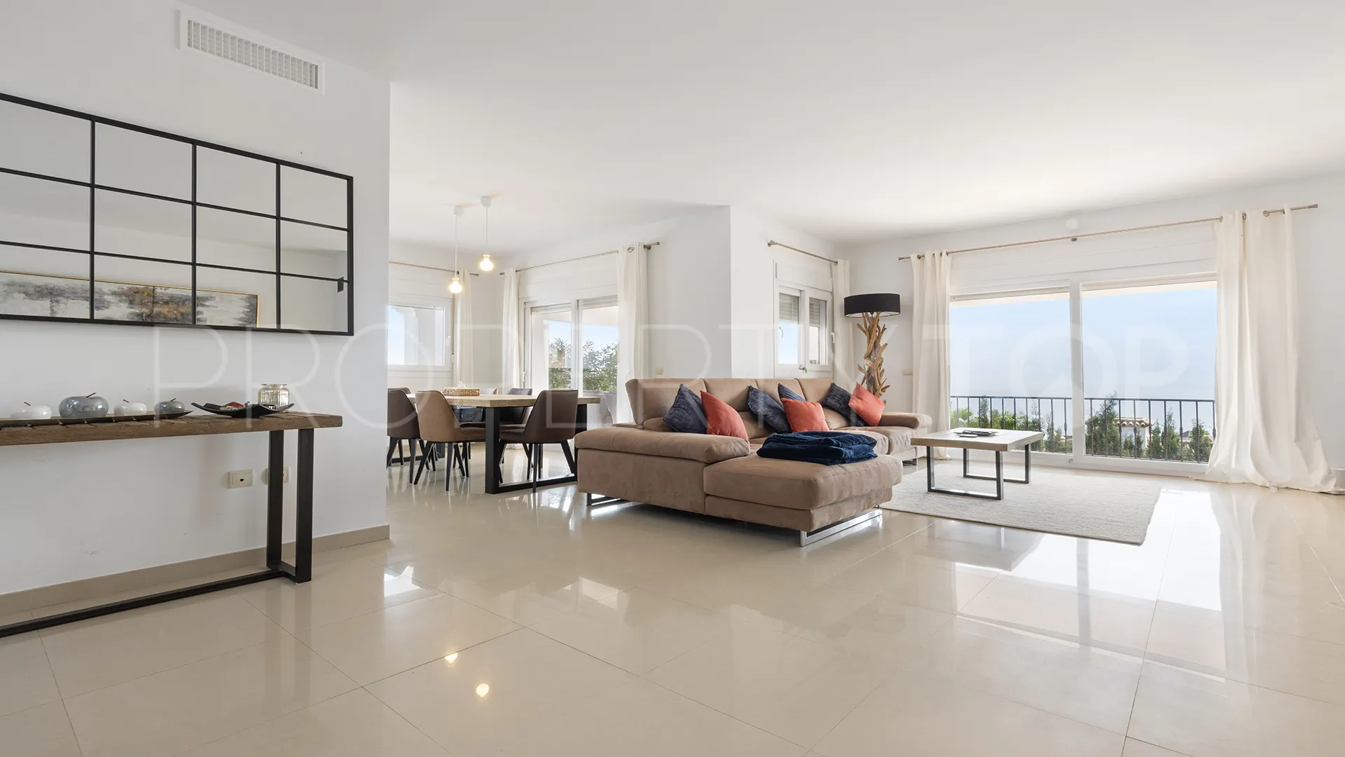 For sale villa in La Paloma with 4 bedrooms