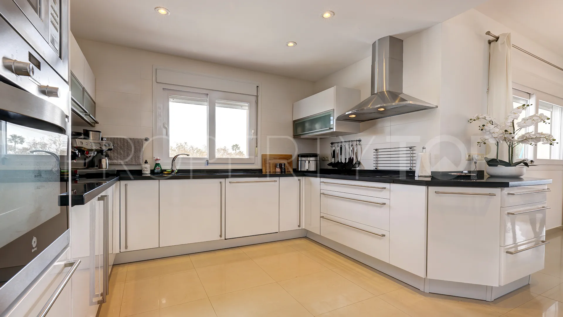 For sale villa in La Paloma with 4 bedrooms