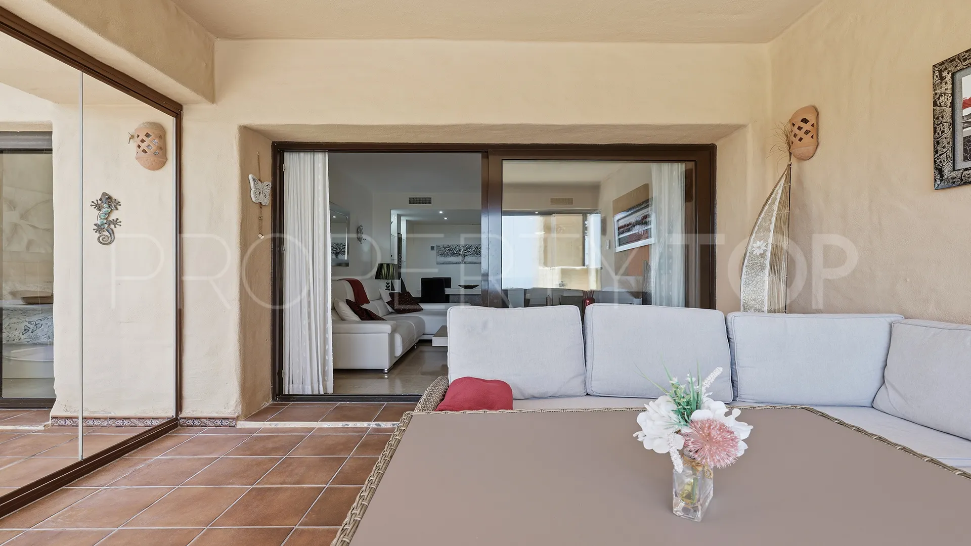 Comprar apartamento en Sabinillas con 2 dormitorios