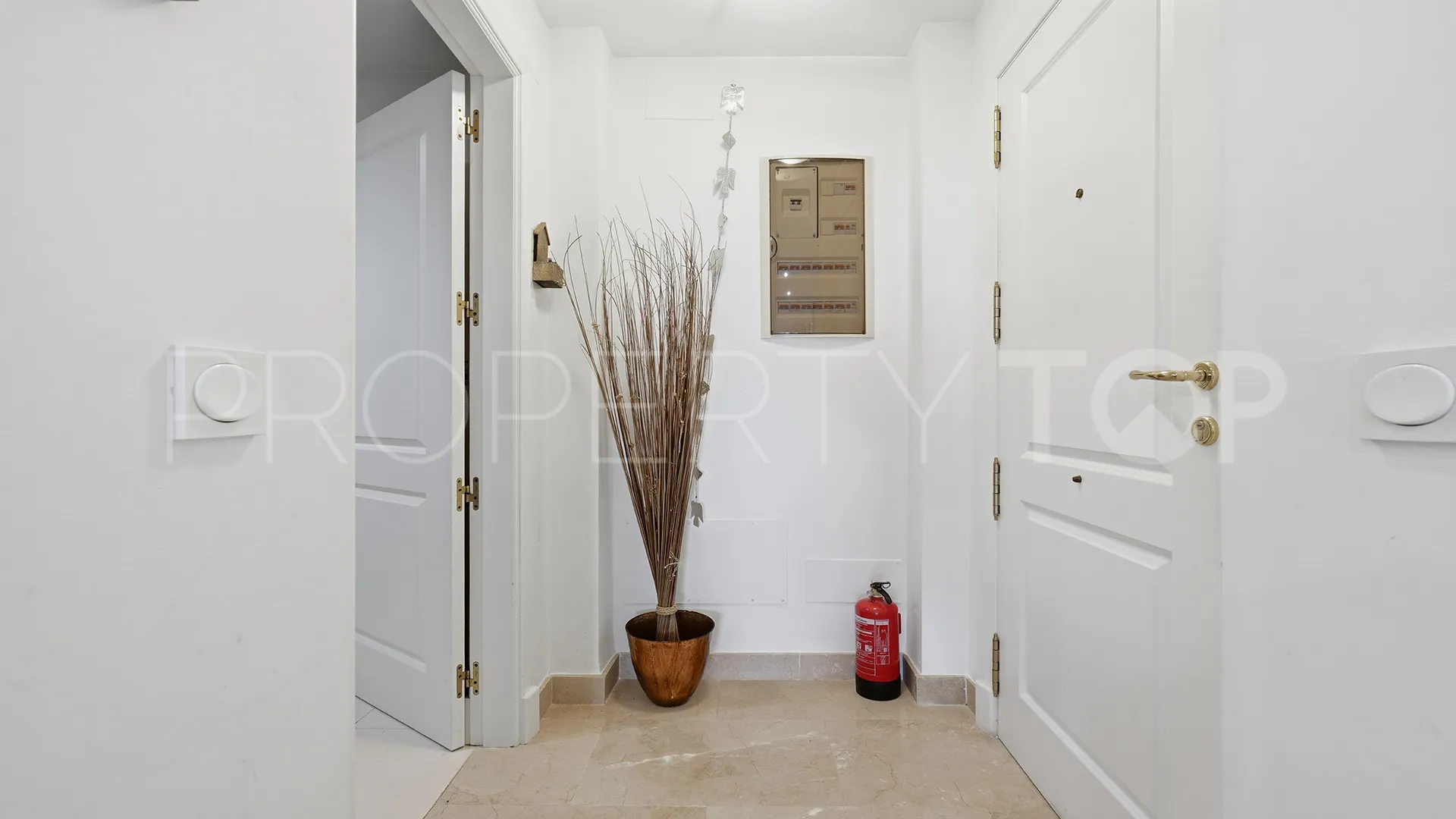 Comprar apartamento en Sabinillas con 2 dormitorios