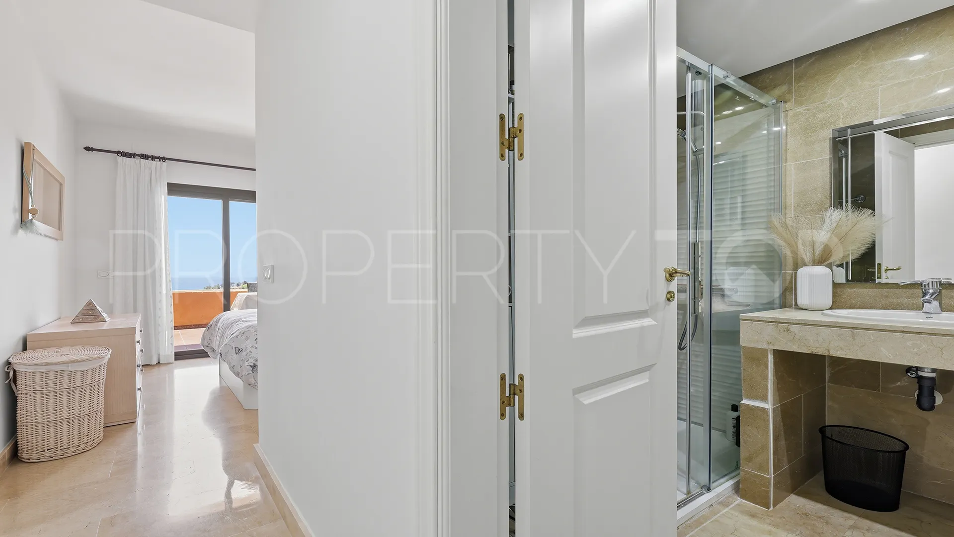 Comprar apartamento en Sabinillas con 2 dormitorios