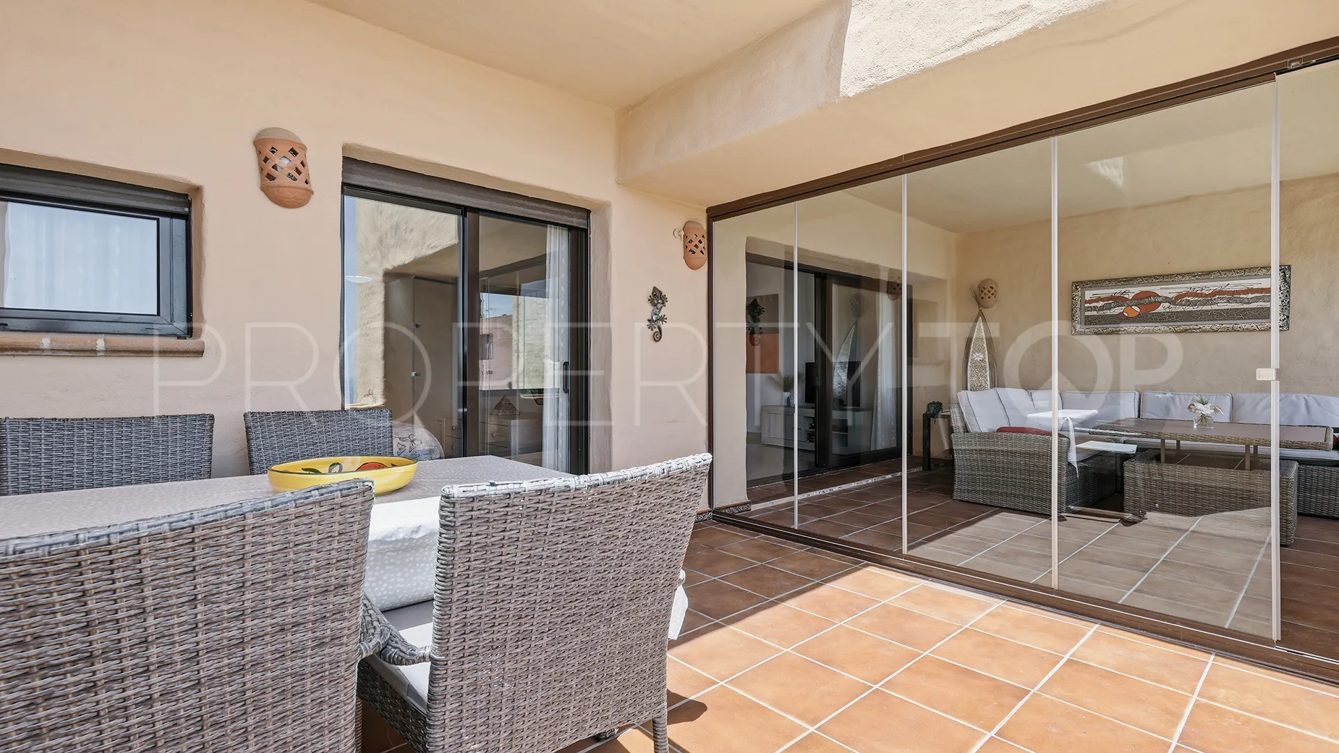 Comprar apartamento en Sabinillas con 2 dormitorios