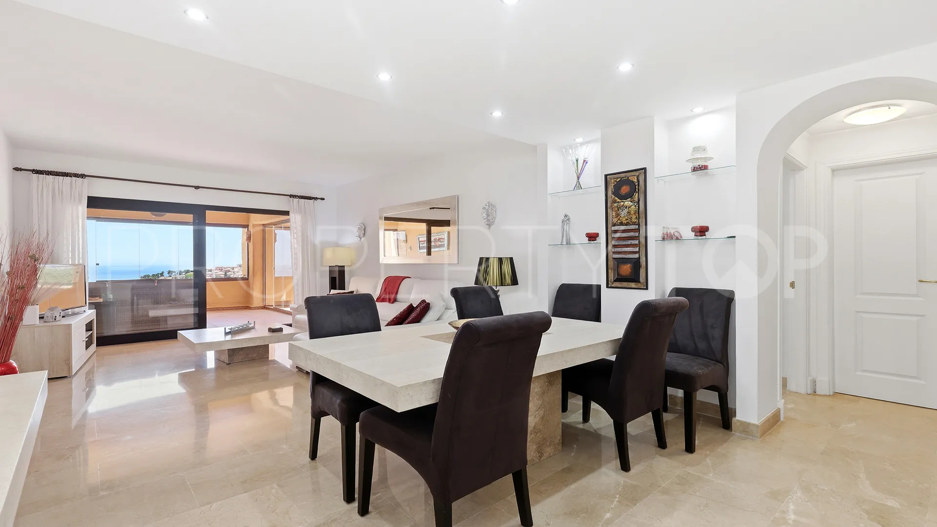 Comprar apartamento en Sabinillas con 2 dormitorios