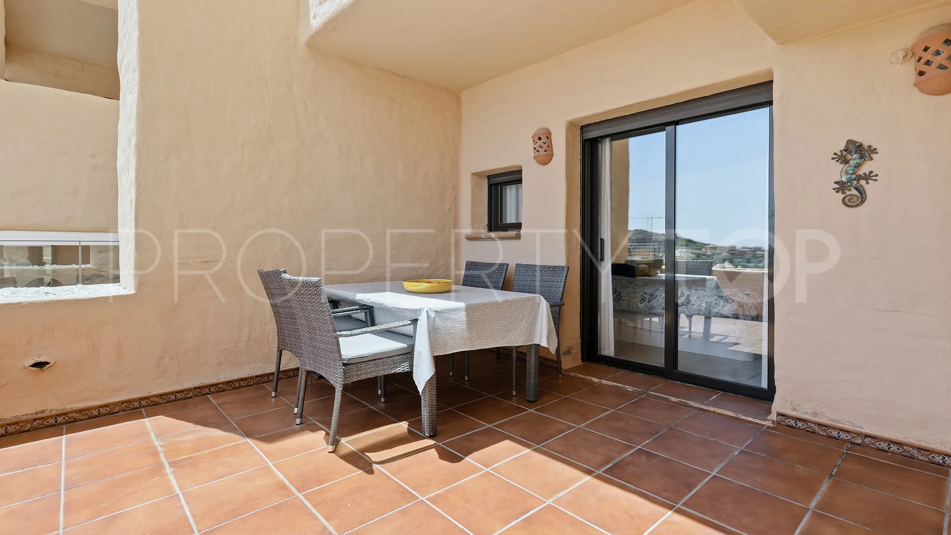 Comprar apartamento en Sabinillas con 2 dormitorios