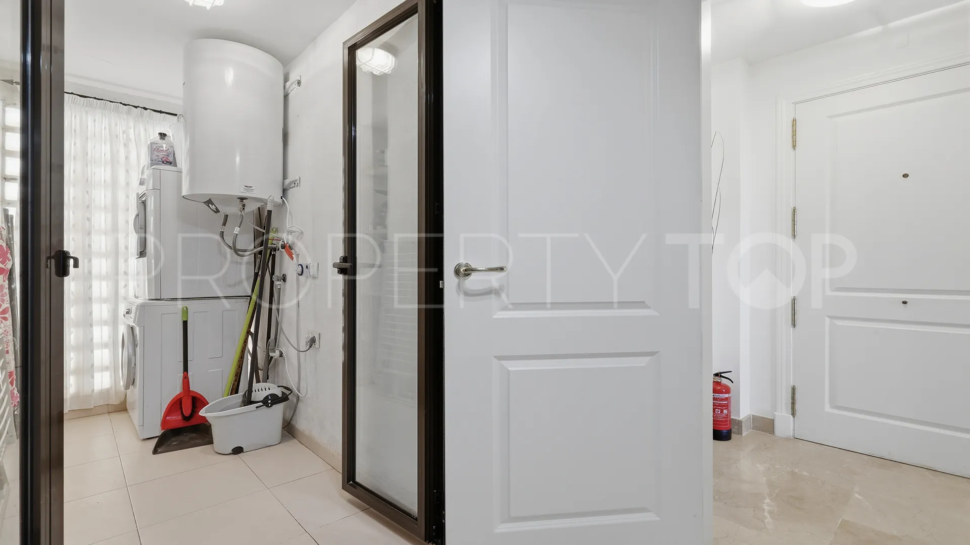 Comprar apartamento en Sabinillas con 2 dormitorios