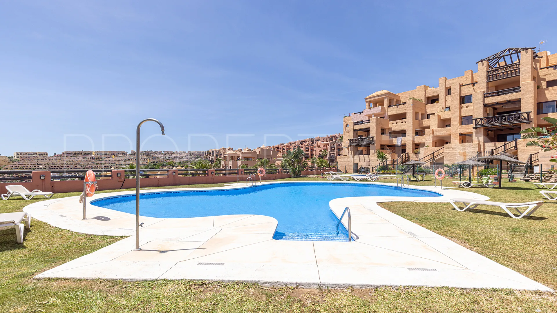 Comprar apartamento en Sabinillas con 2 dormitorios