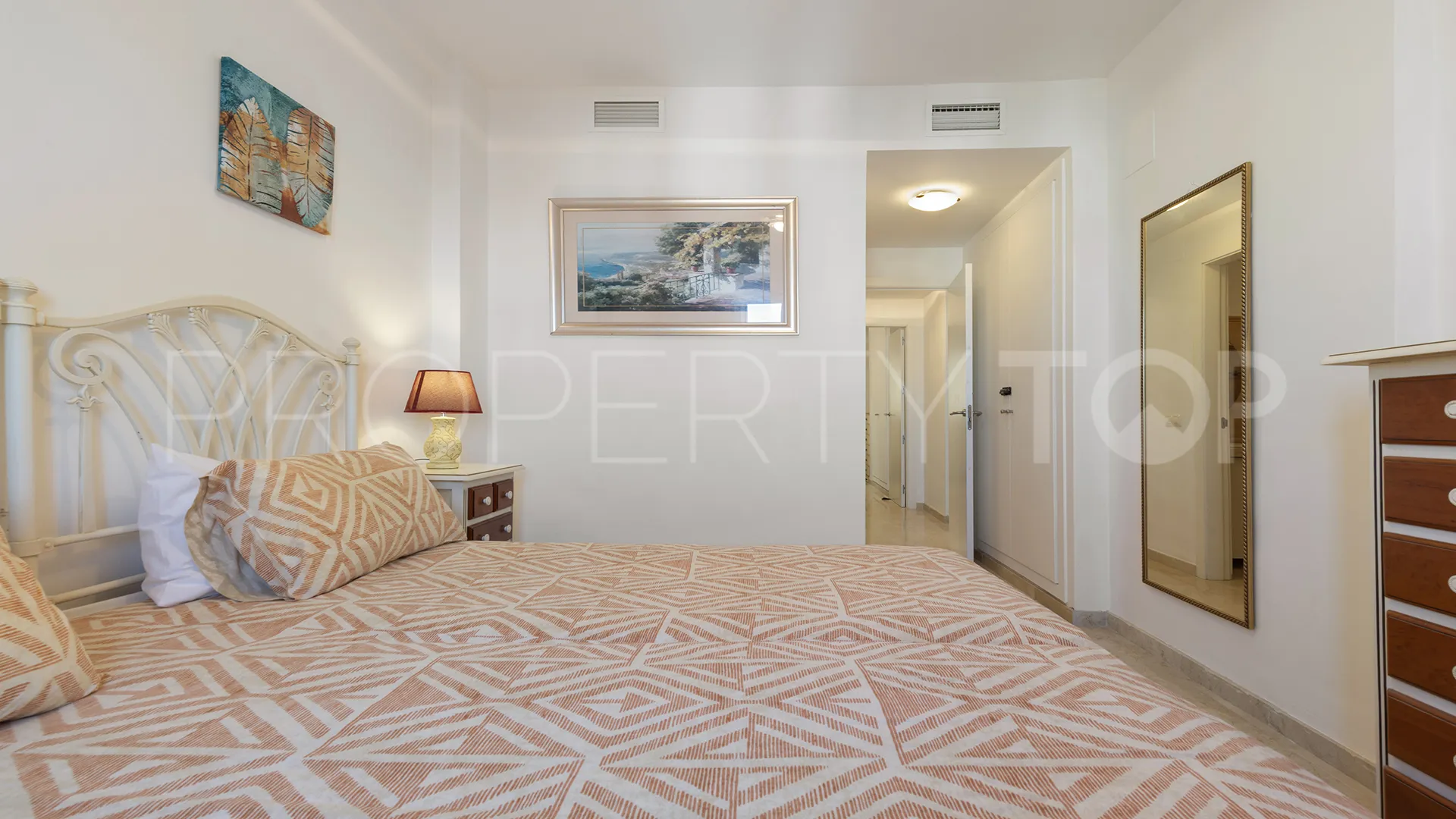 Apartamento a la venta de 2 dormitorios en Bahia de Casares