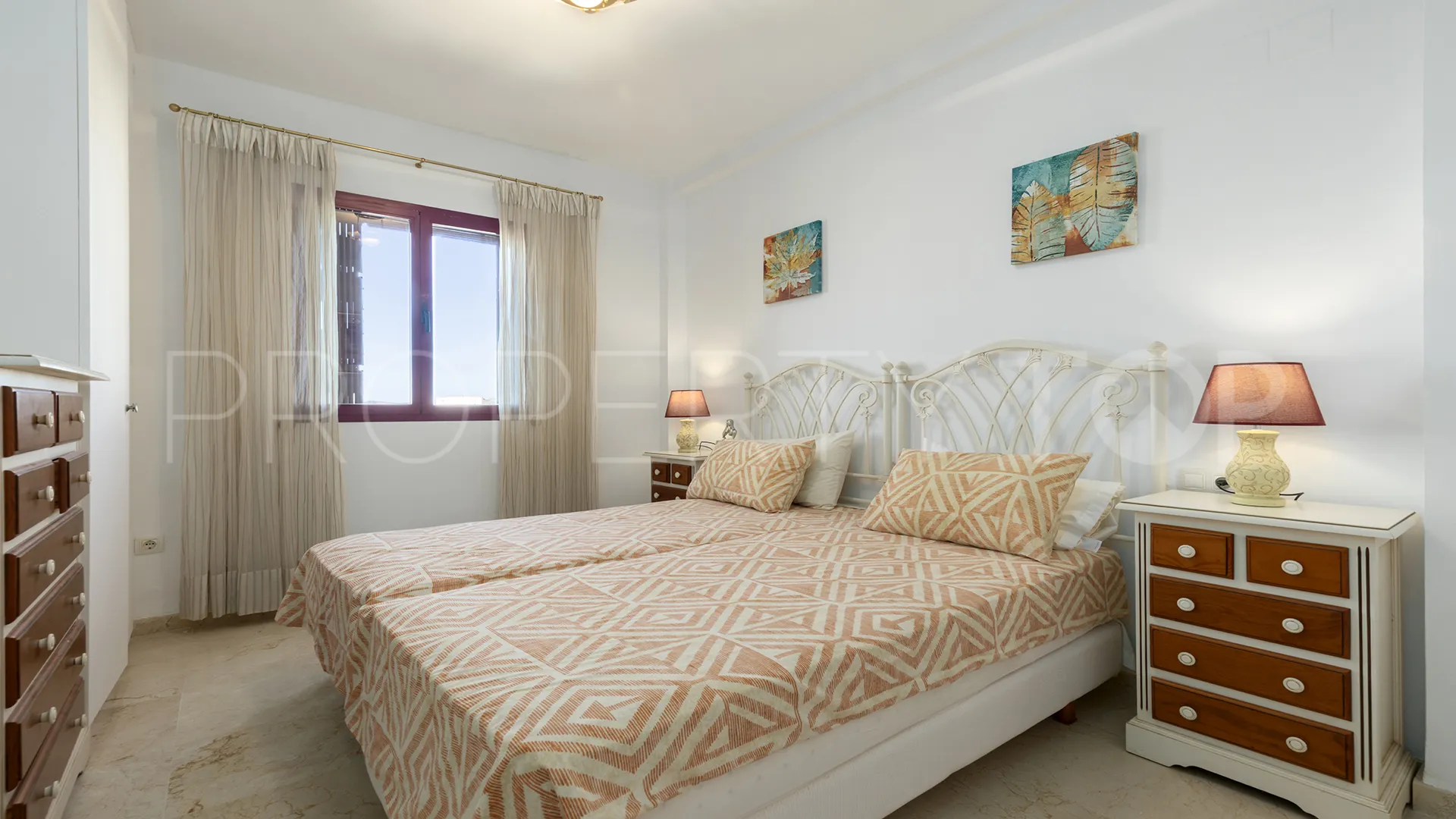 Apartamento a la venta de 2 dormitorios en Bahia de Casares