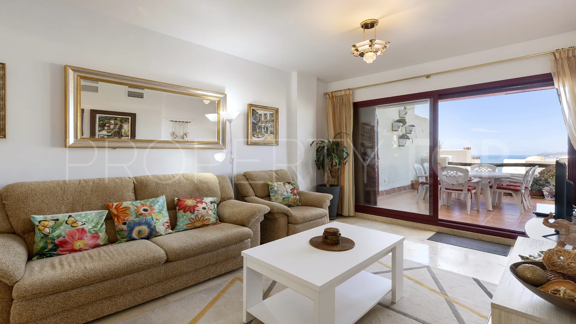 Apartamento a la venta de 2 dormitorios en Bahia de Casares