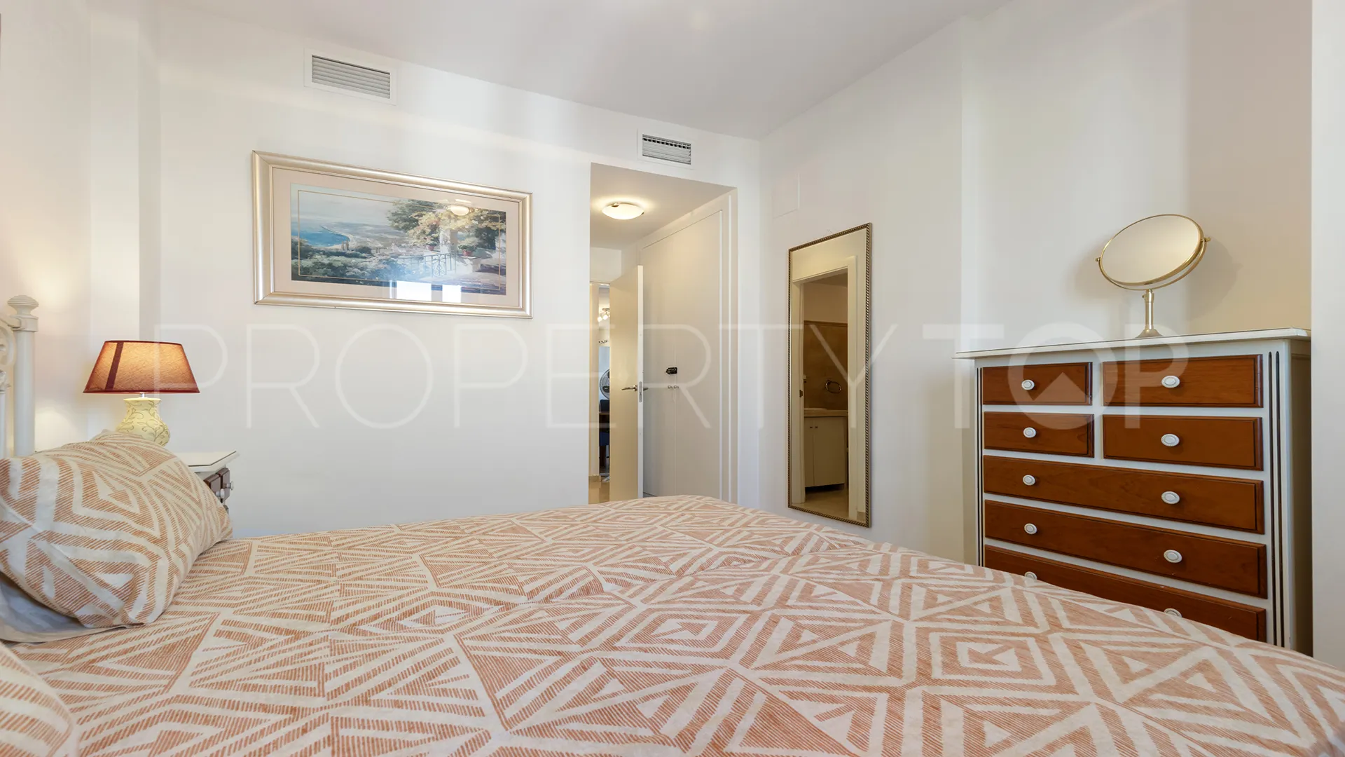Apartamento a la venta de 2 dormitorios en Bahia de Casares
