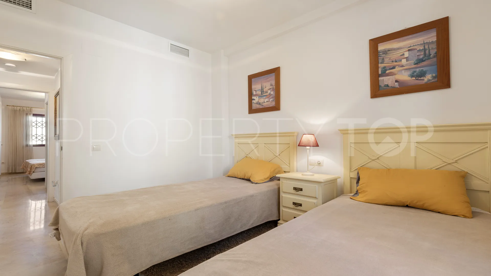 Apartamento a la venta de 2 dormitorios en Bahia de Casares