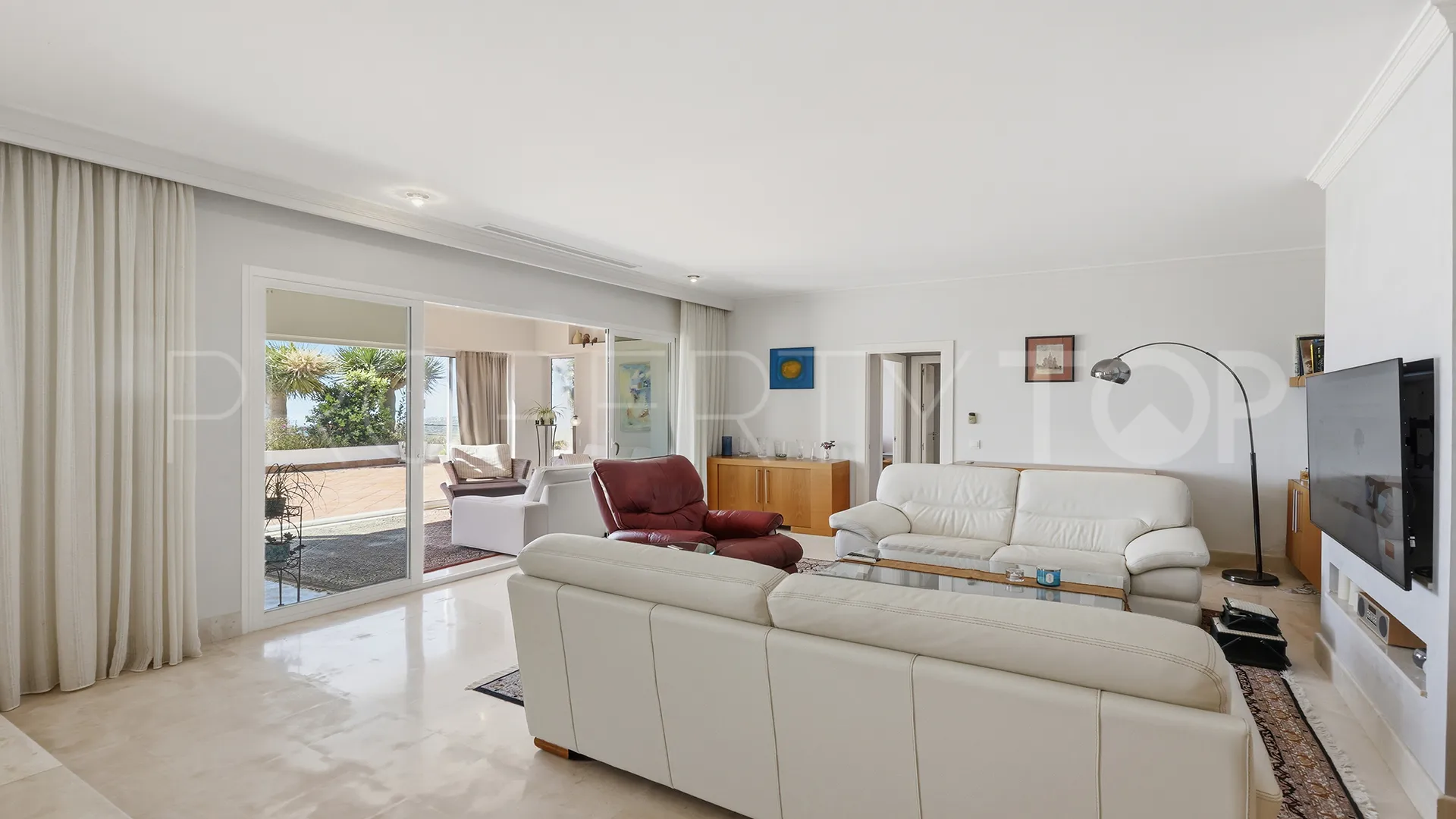 Comprar apartamento en Doña Julia de 3 dormitorios
