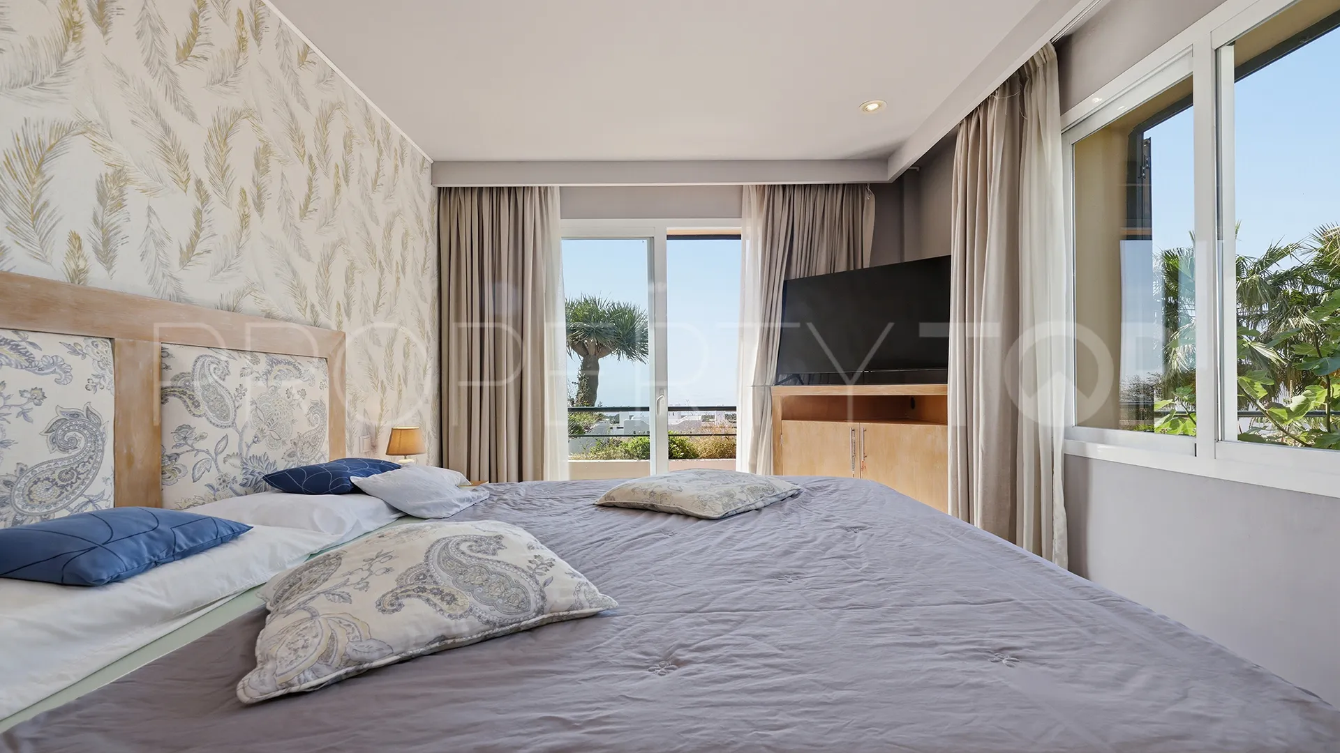 Comprar apartamento en Doña Julia de 3 dormitorios