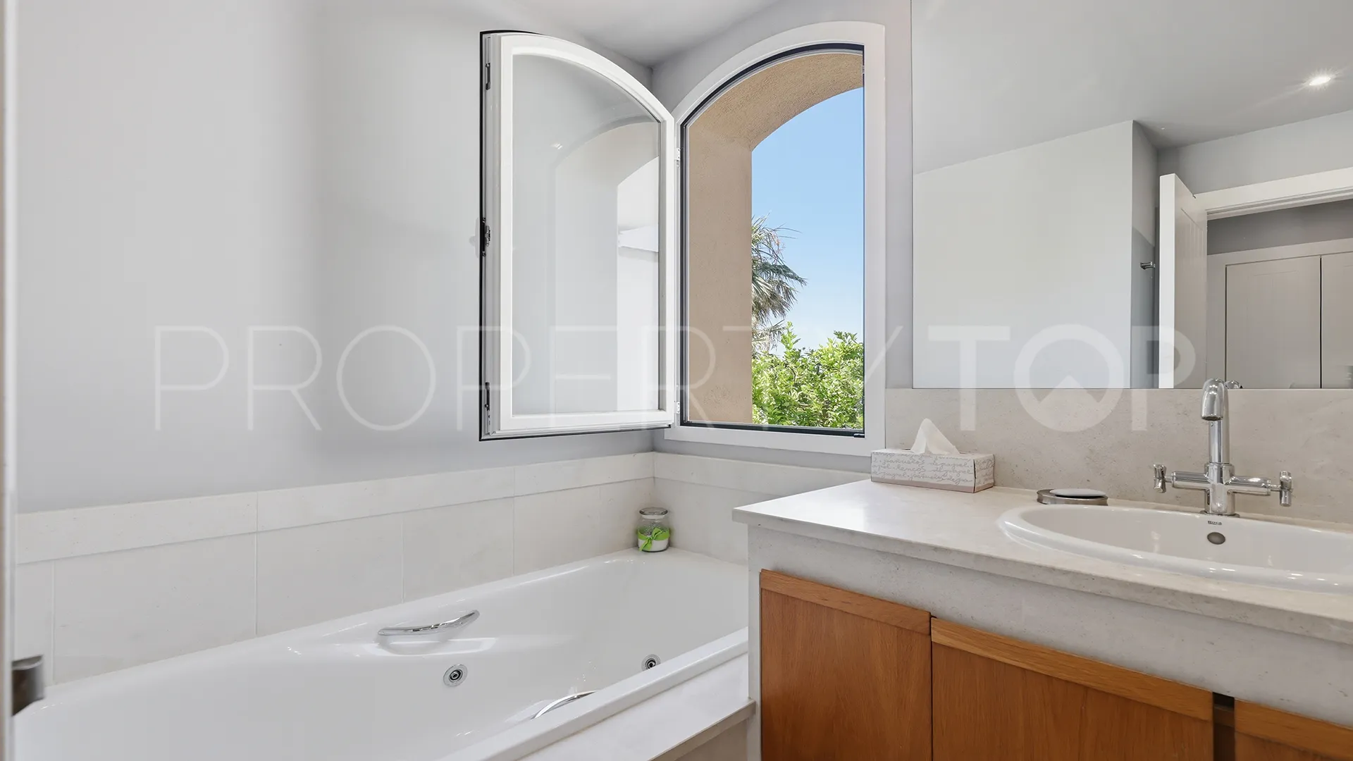 Comprar apartamento en Doña Julia de 3 dormitorios