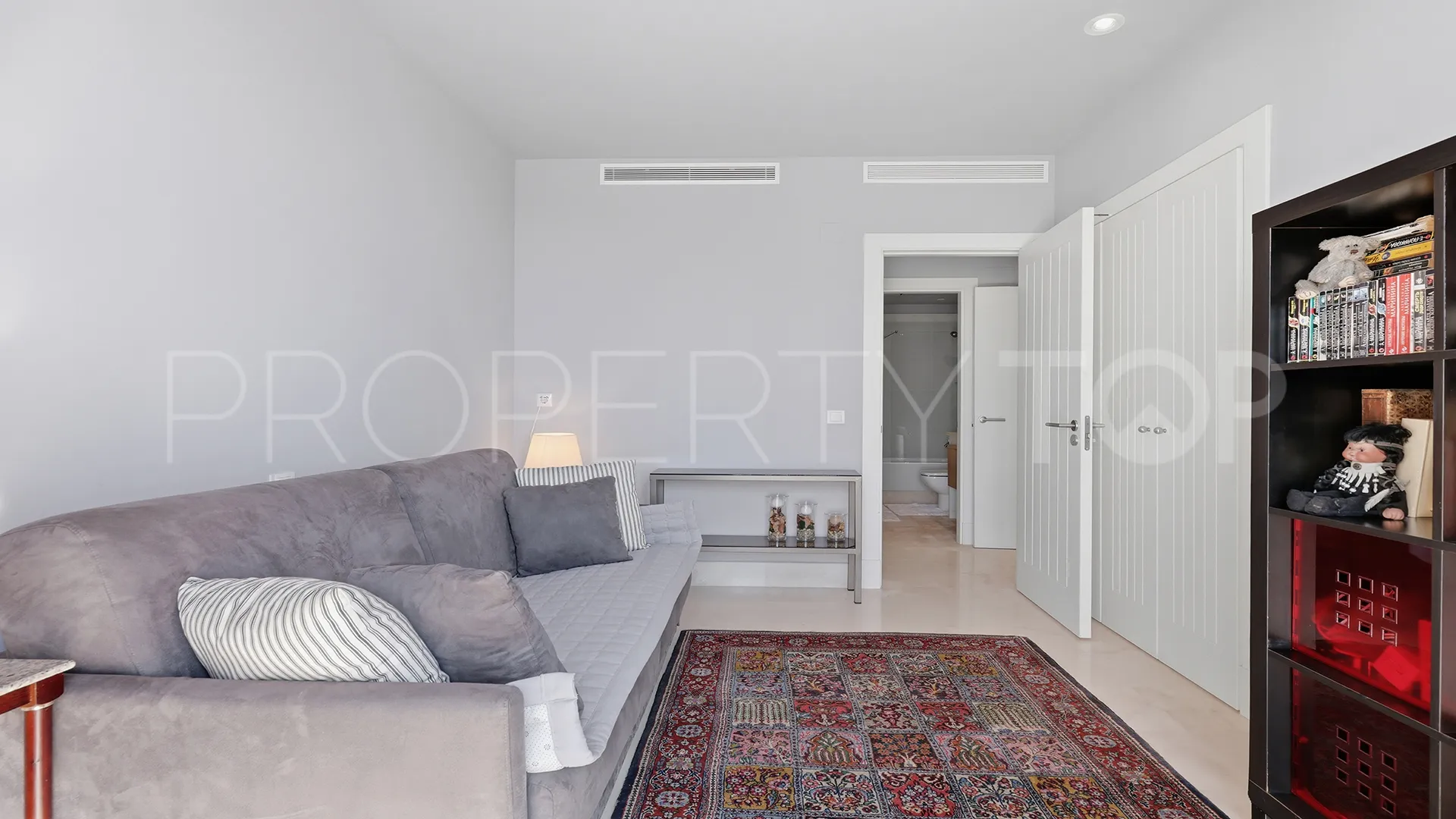 Comprar apartamento en Doña Julia de 3 dormitorios