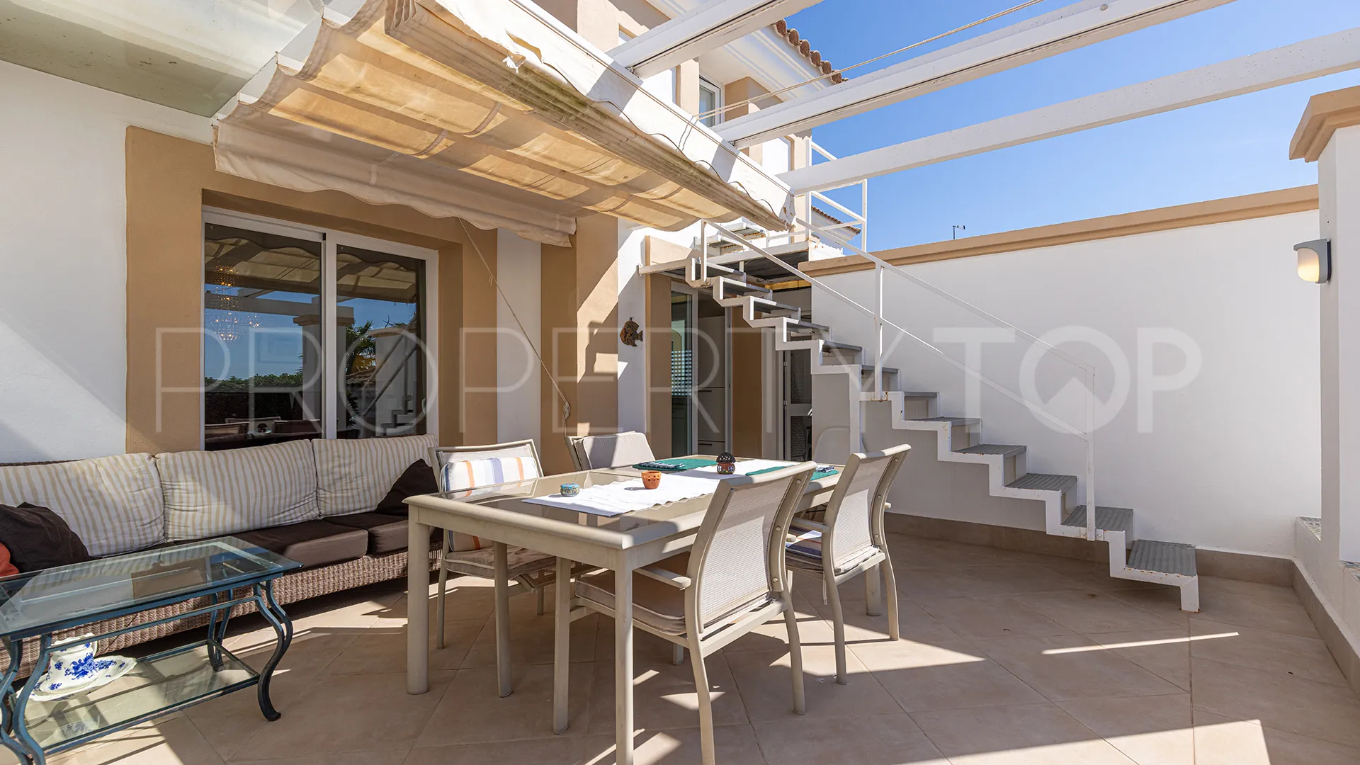 Comprar apartamento en Doña Julia de 3 dormitorios