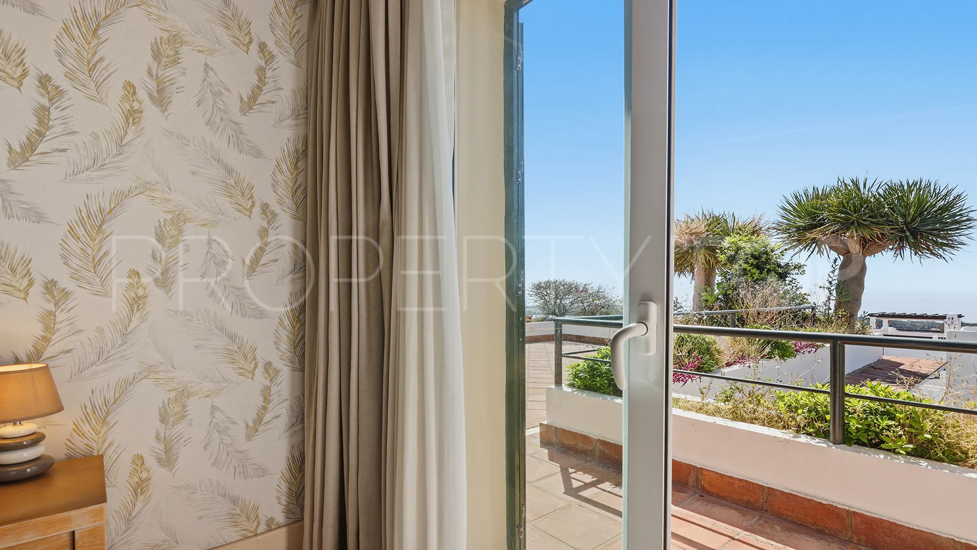 Comprar apartamento en Doña Julia de 3 dormitorios