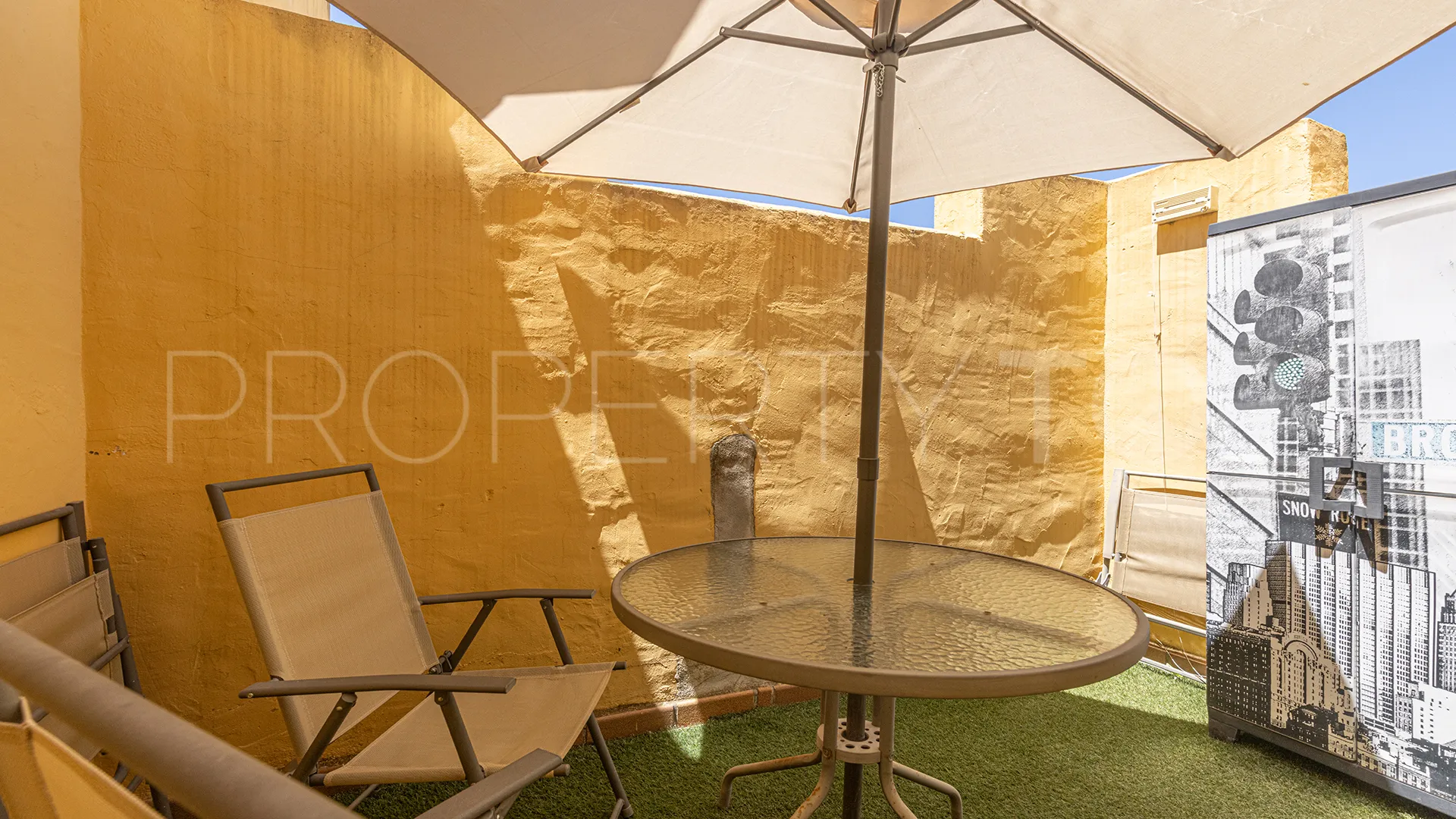 Penthouse with 2 bedrooms for sale in Duquesa Village