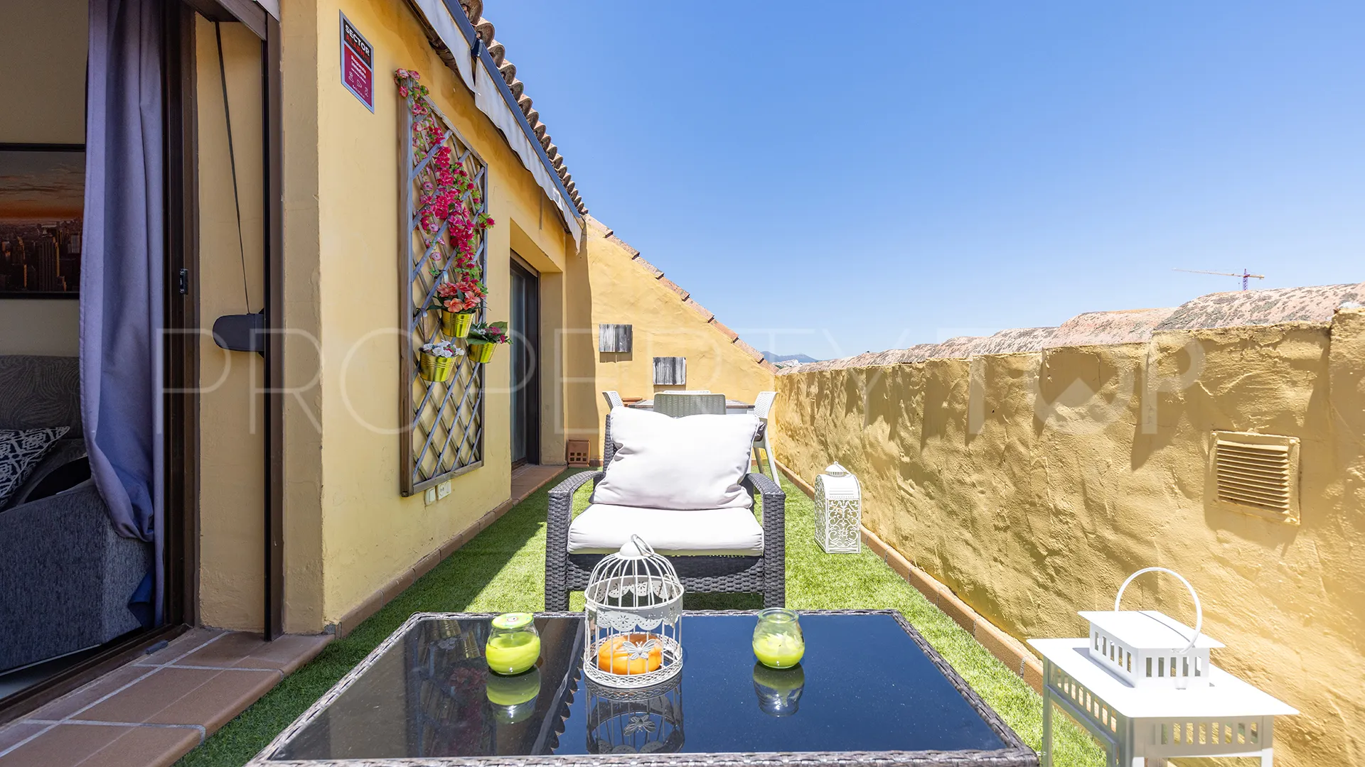 Penthouse with 2 bedrooms for sale in Duquesa Village
