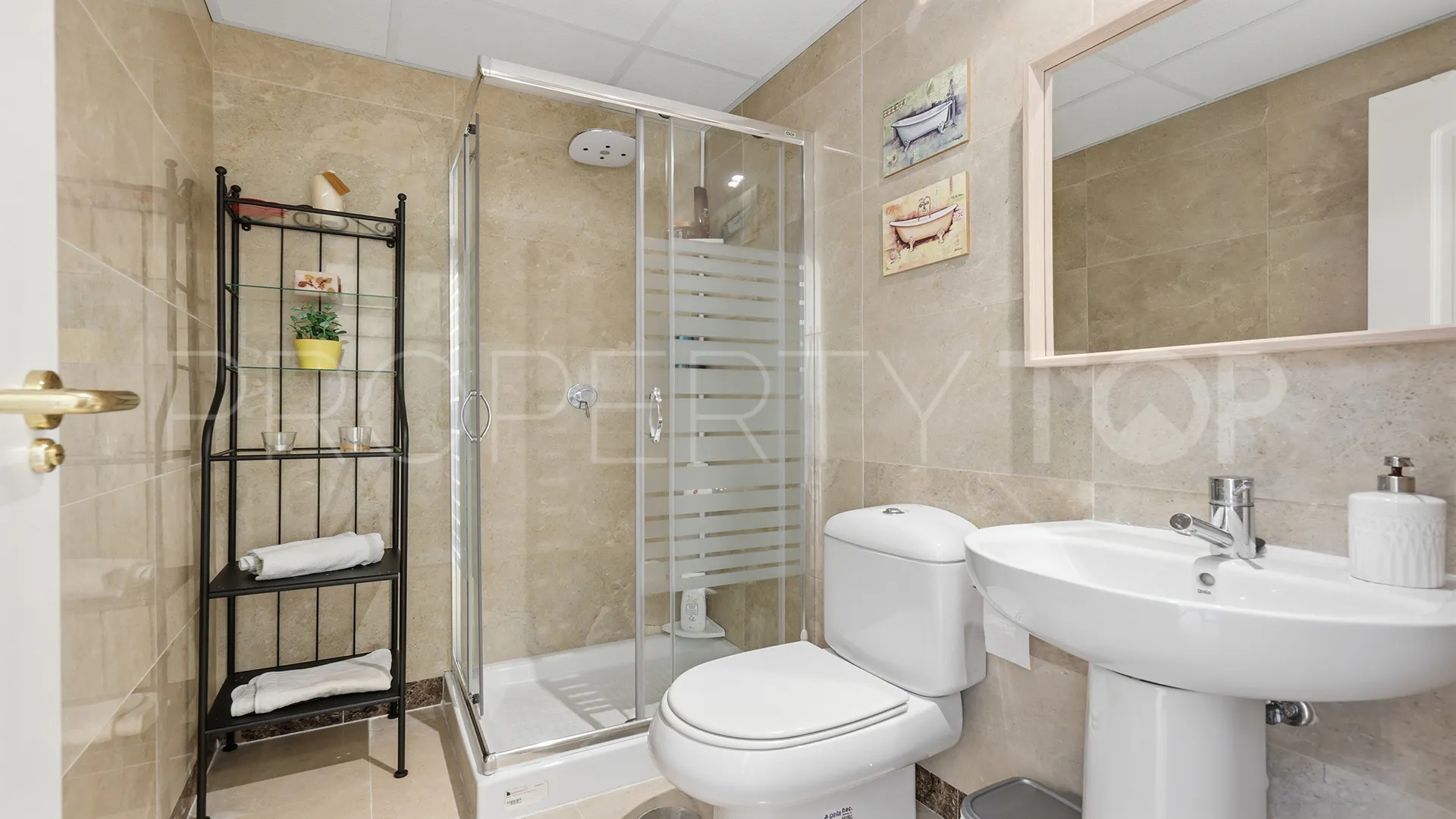 Penthouse with 2 bedrooms for sale in Duquesa Village