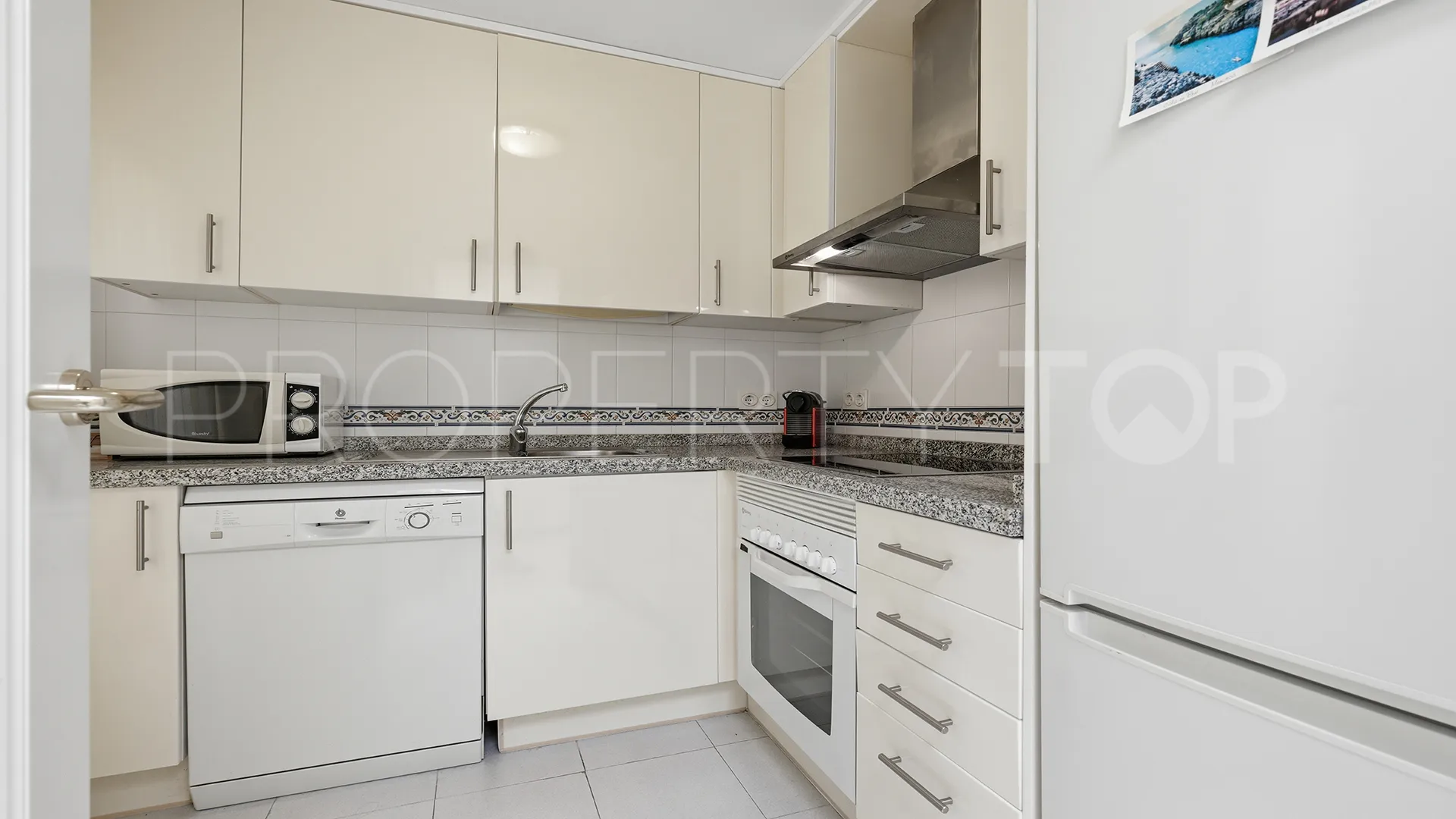 Penthouse with 2 bedrooms for sale in Duquesa Village