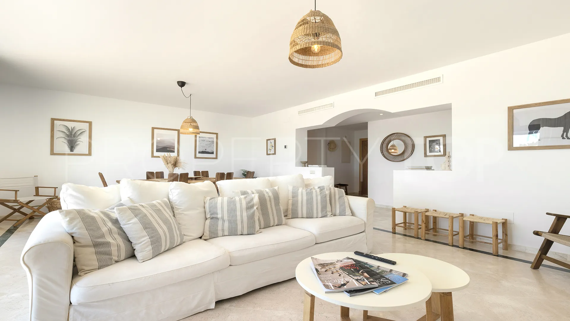 For sale penthouse with 3 bedrooms in Casares Golf