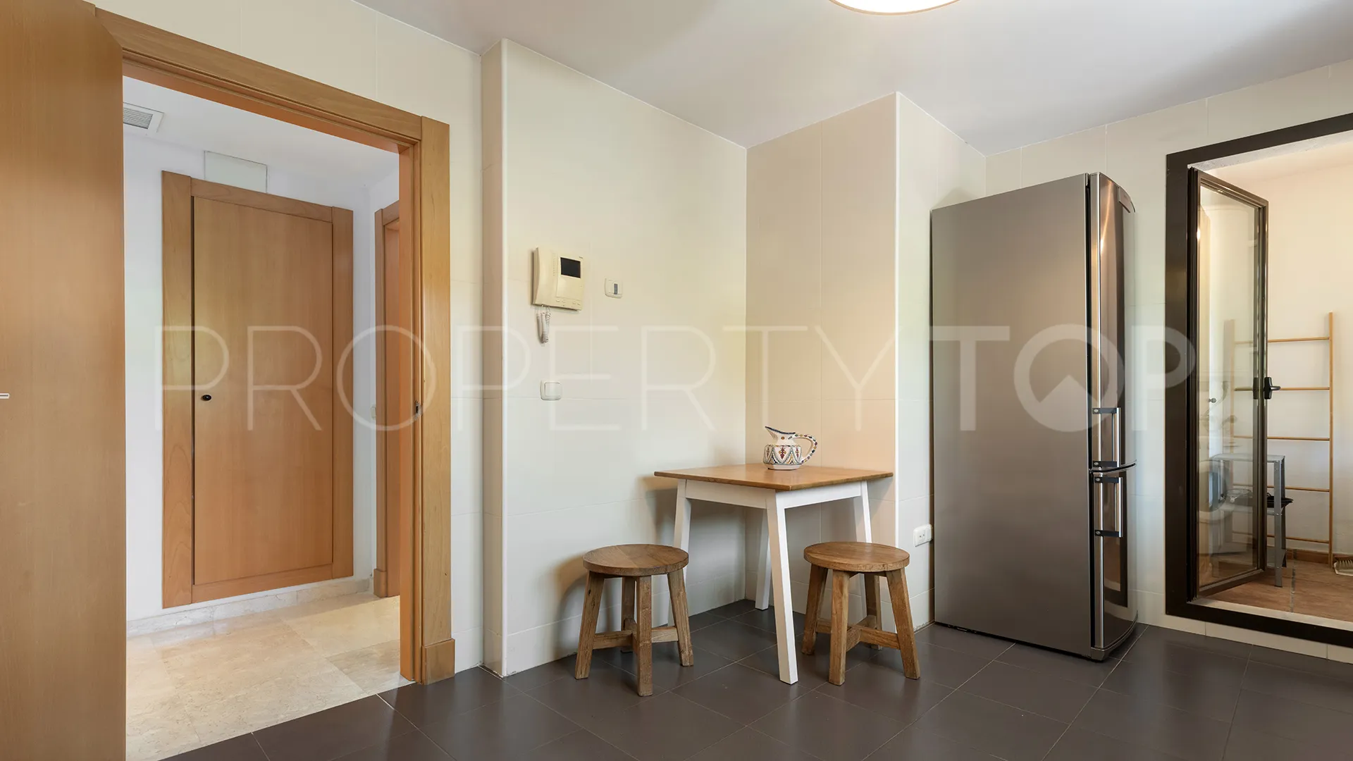 For sale penthouse with 3 bedrooms in Casares Golf