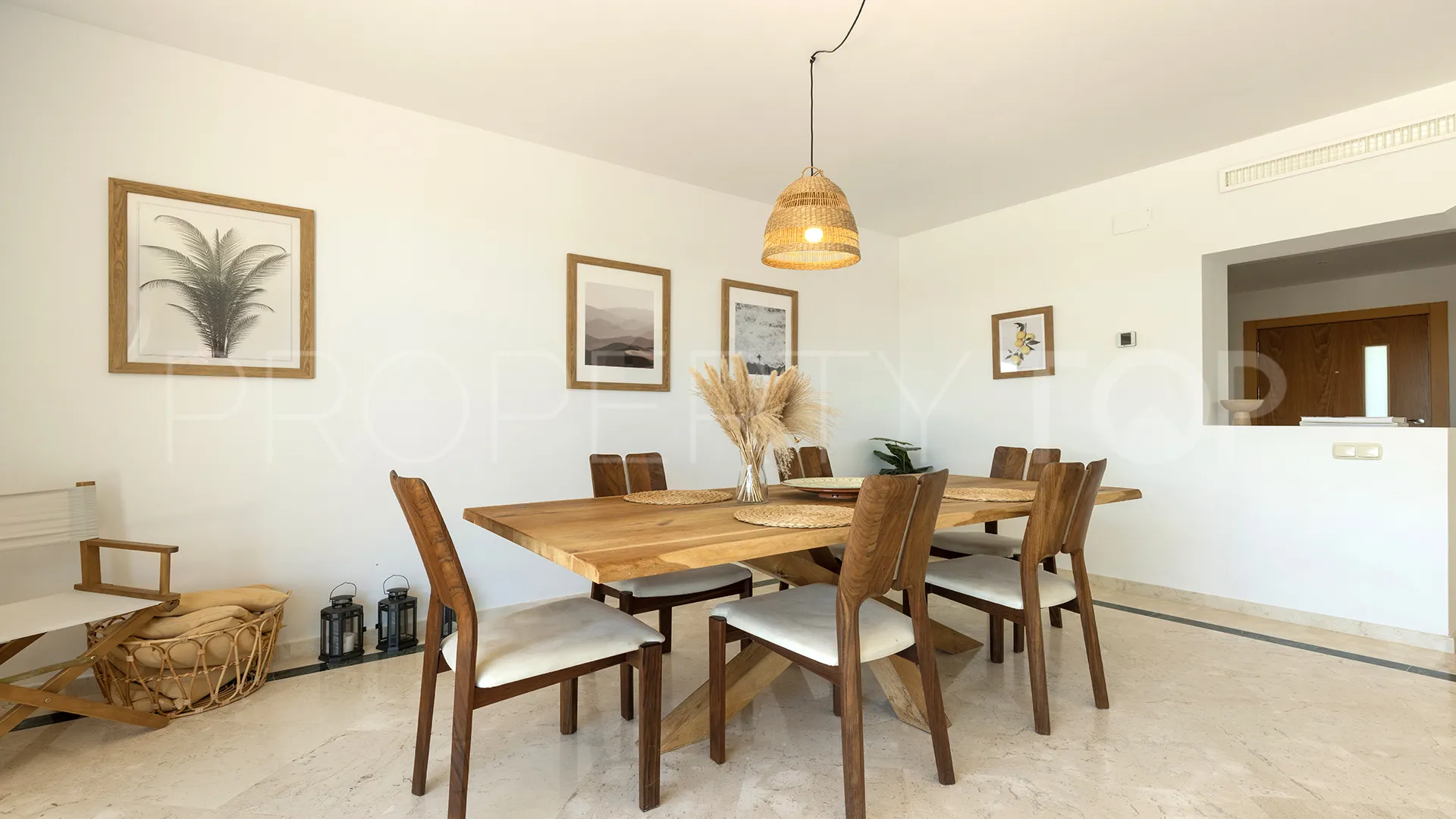 For sale penthouse with 3 bedrooms in Casares Golf