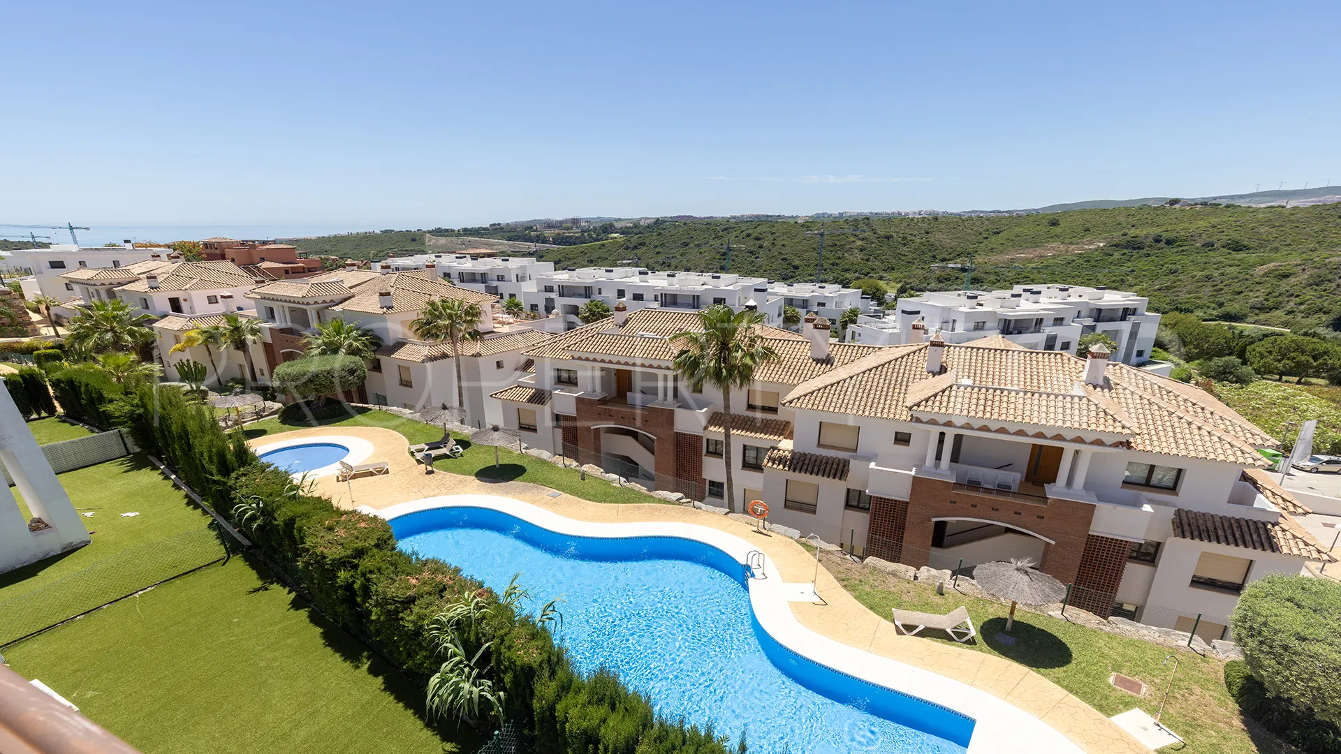 For sale penthouse with 3 bedrooms in Casares Golf
