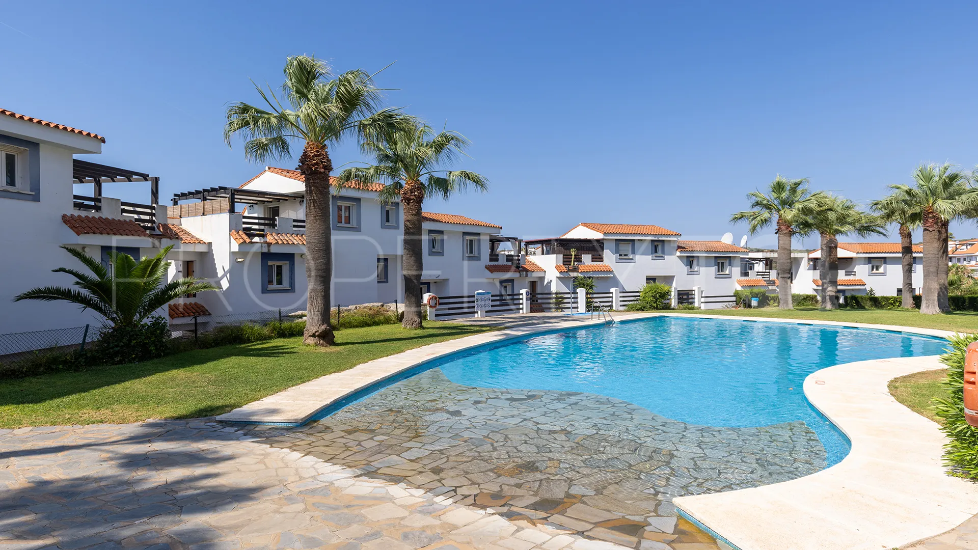 For sale Hacienda Guadalupe apartment with 2 bedrooms