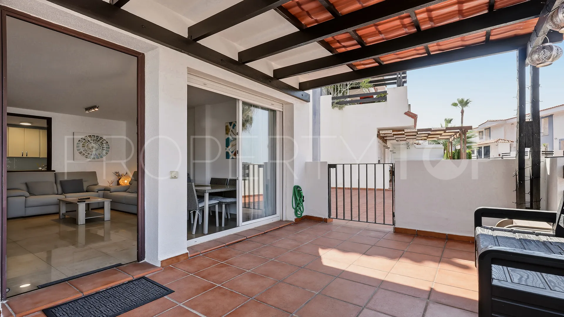 For sale Hacienda Guadalupe apartment with 2 bedrooms