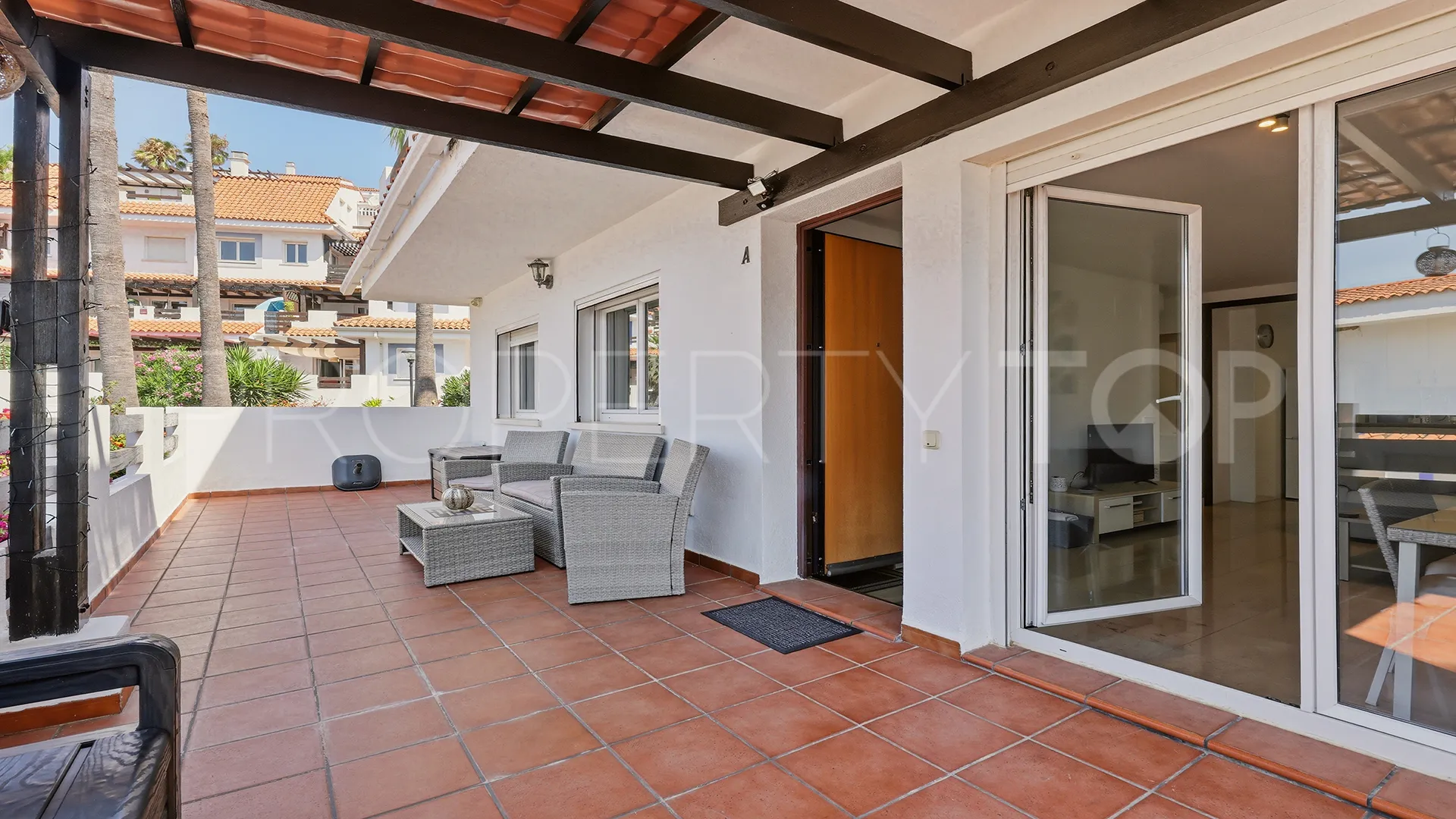 For sale Hacienda Guadalupe apartment with 2 bedrooms