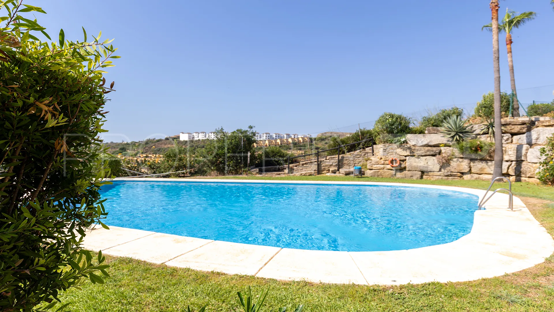 For sale Hacienda Guadalupe apartment with 2 bedrooms