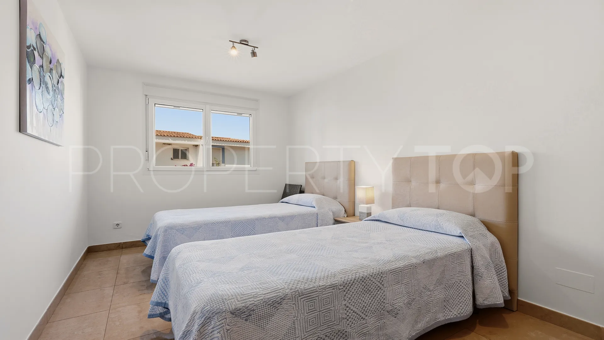 For sale Hacienda Guadalupe apartment with 2 bedrooms