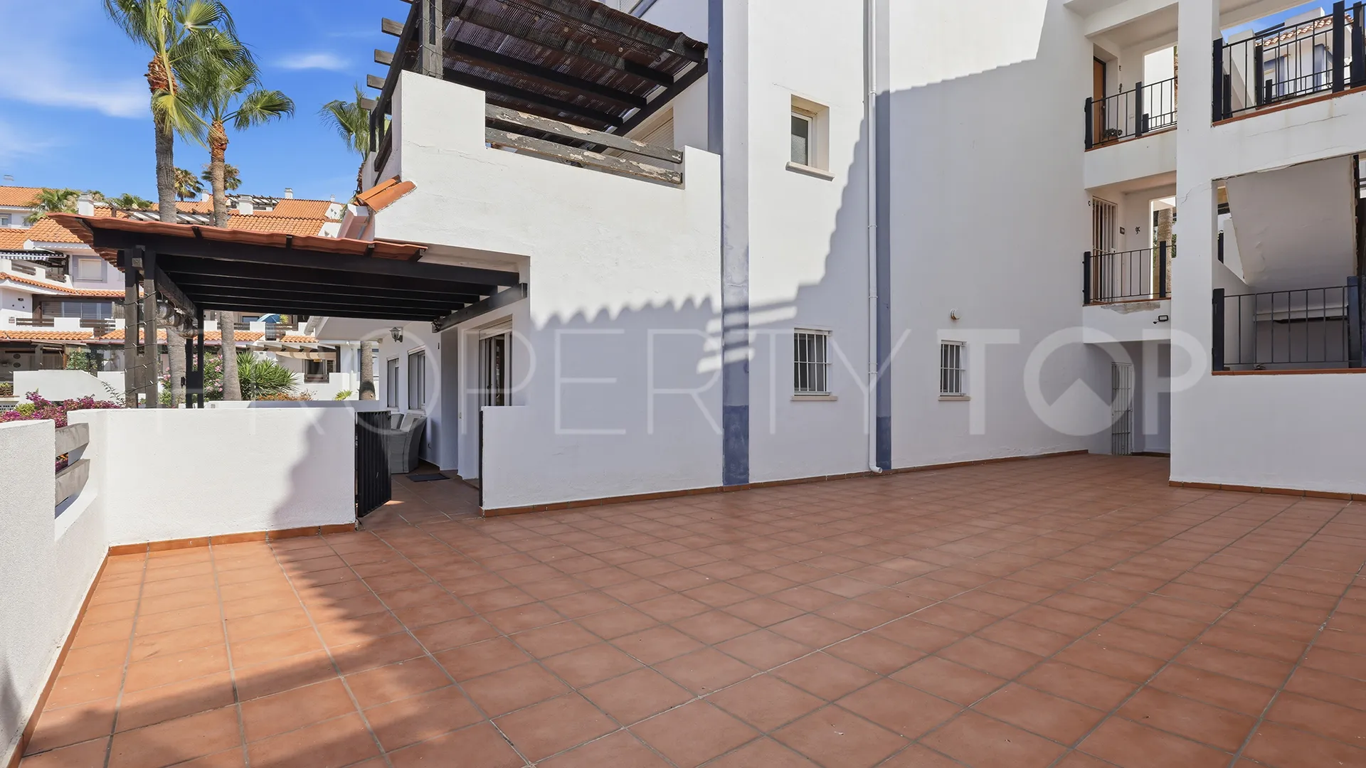 For sale Hacienda Guadalupe apartment with 2 bedrooms