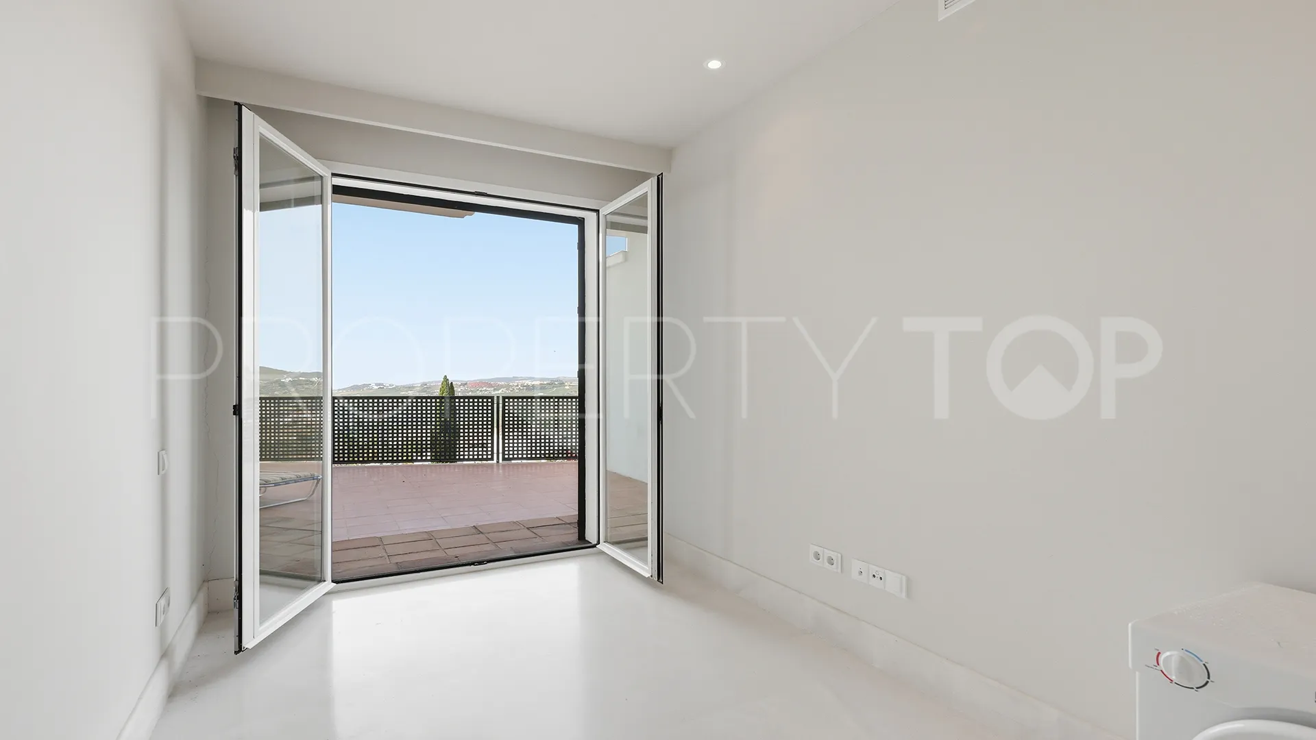 Apartamento a la venta con 3 dormitorios en Doña Julia