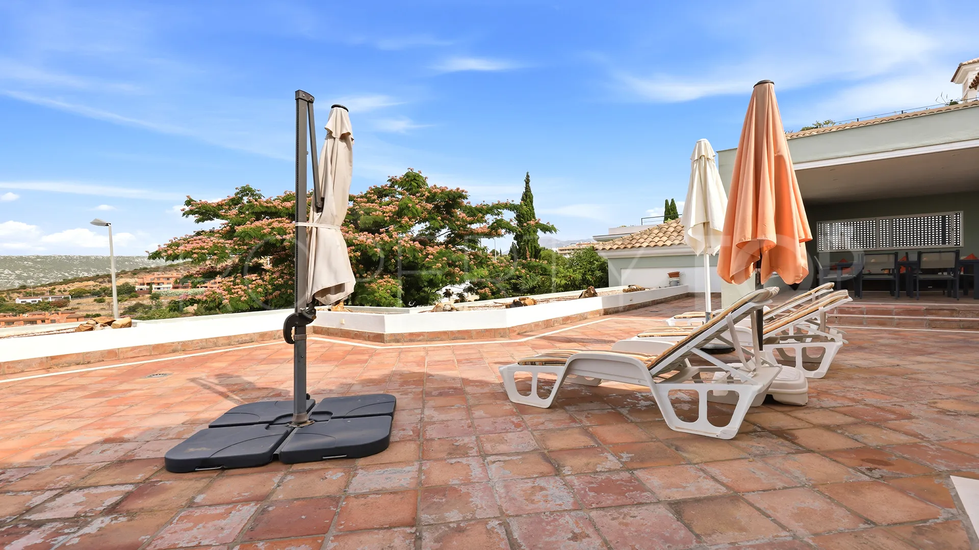 Apartamento a la venta con 3 dormitorios en Doña Julia