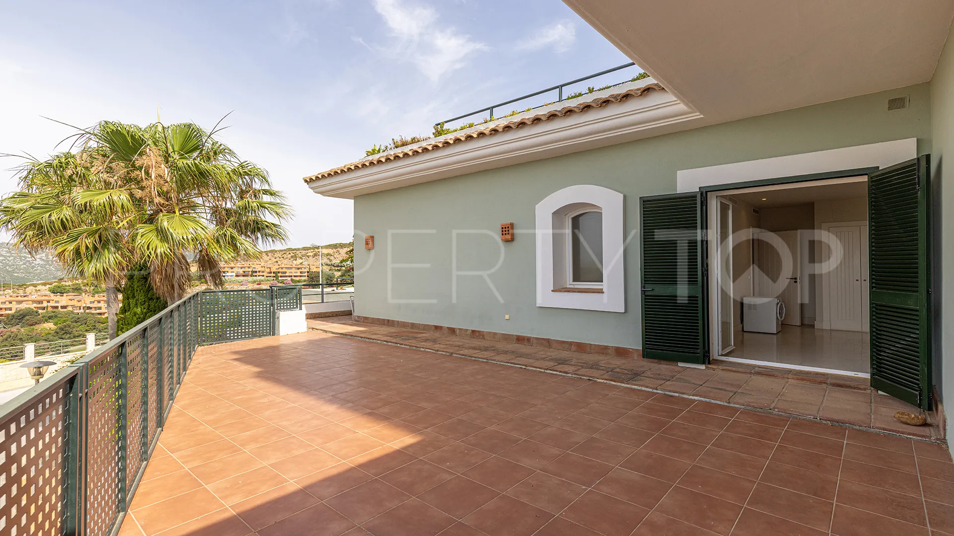 Apartamento a la venta con 3 dormitorios en Doña Julia