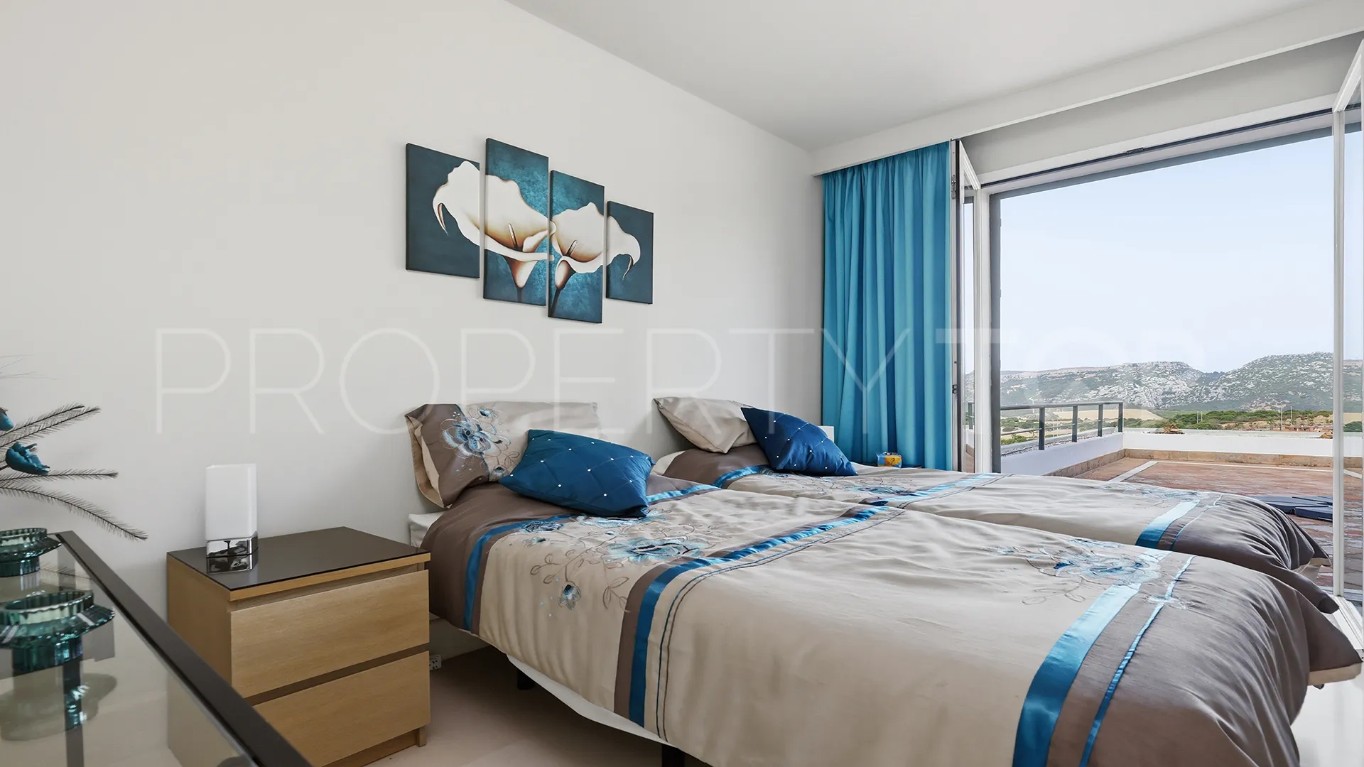 Apartamento a la venta con 3 dormitorios en Doña Julia