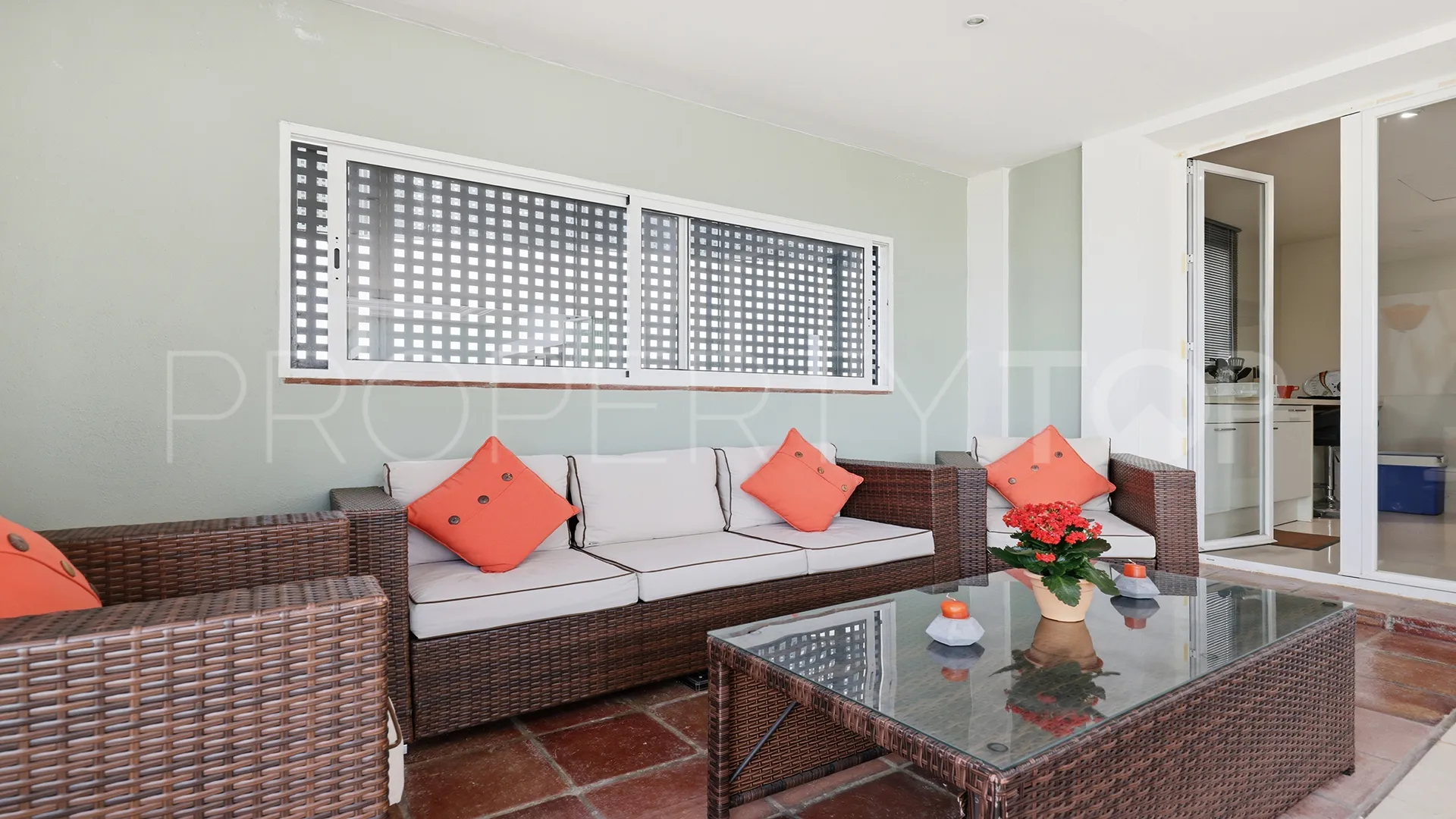 Apartamento a la venta con 3 dormitorios en Doña Julia