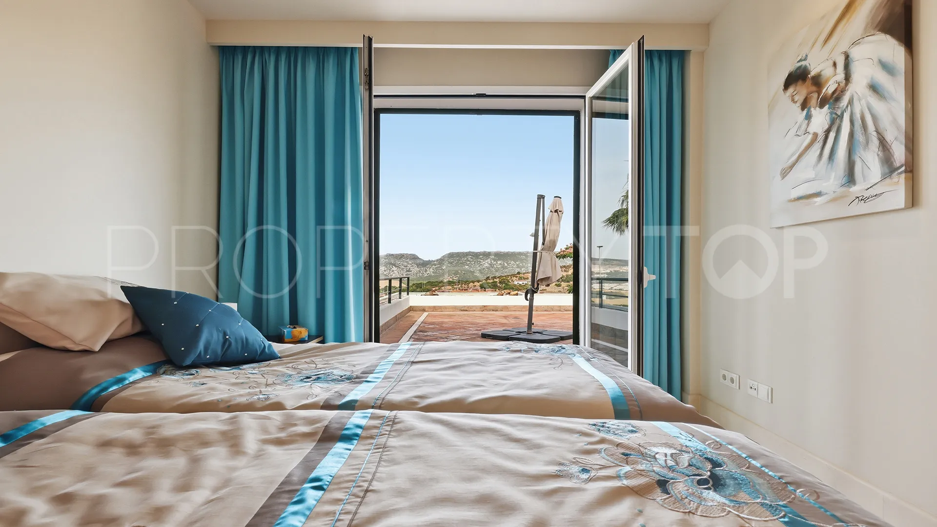 Apartamento a la venta con 3 dormitorios en Doña Julia