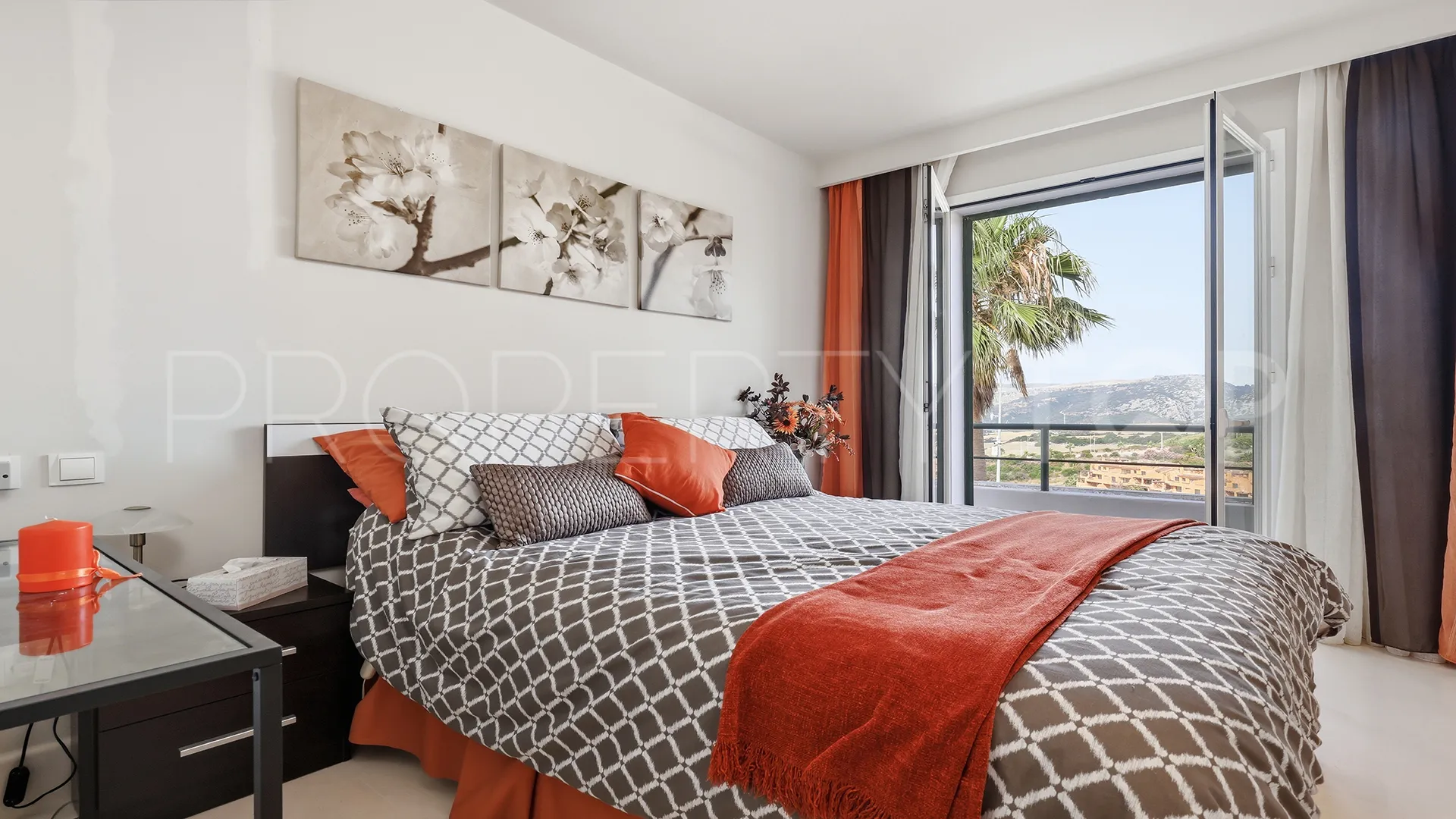 Apartamento a la venta con 3 dormitorios en Doña Julia