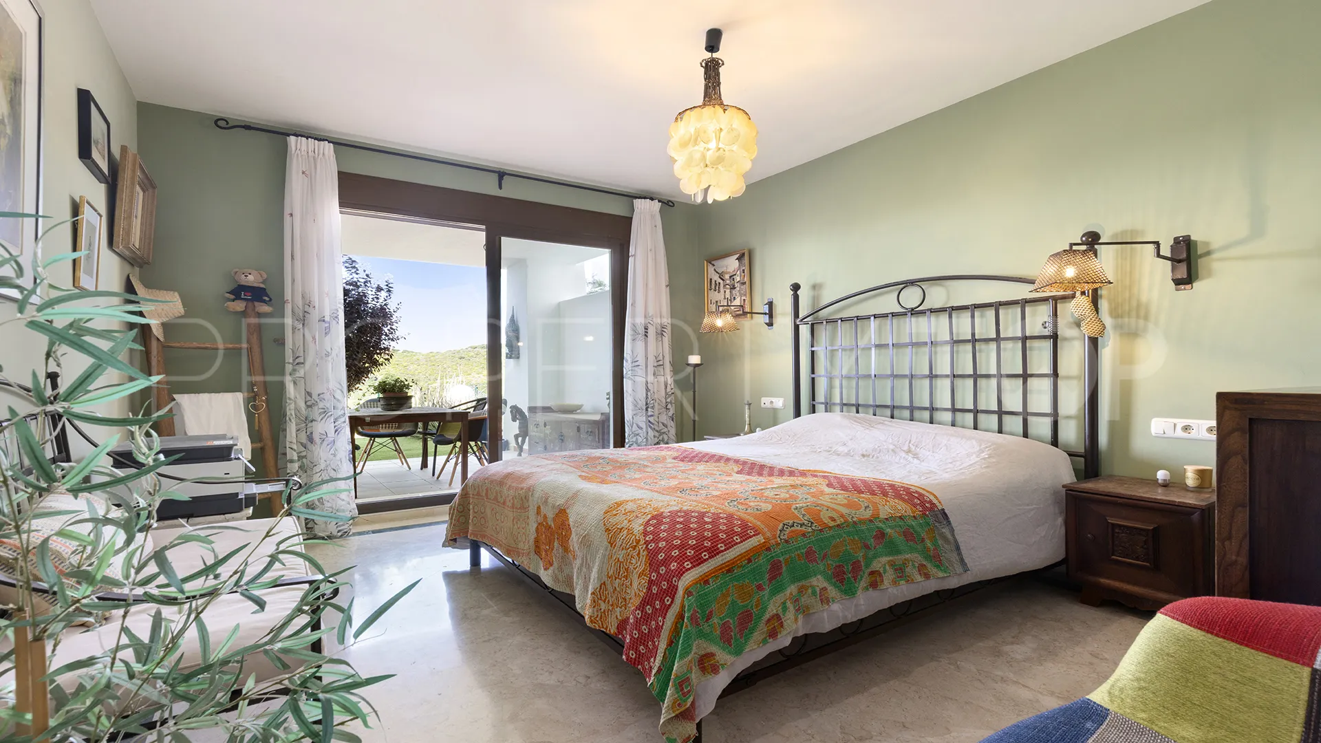 Apartamento planta baja a la venta en Casares Golf