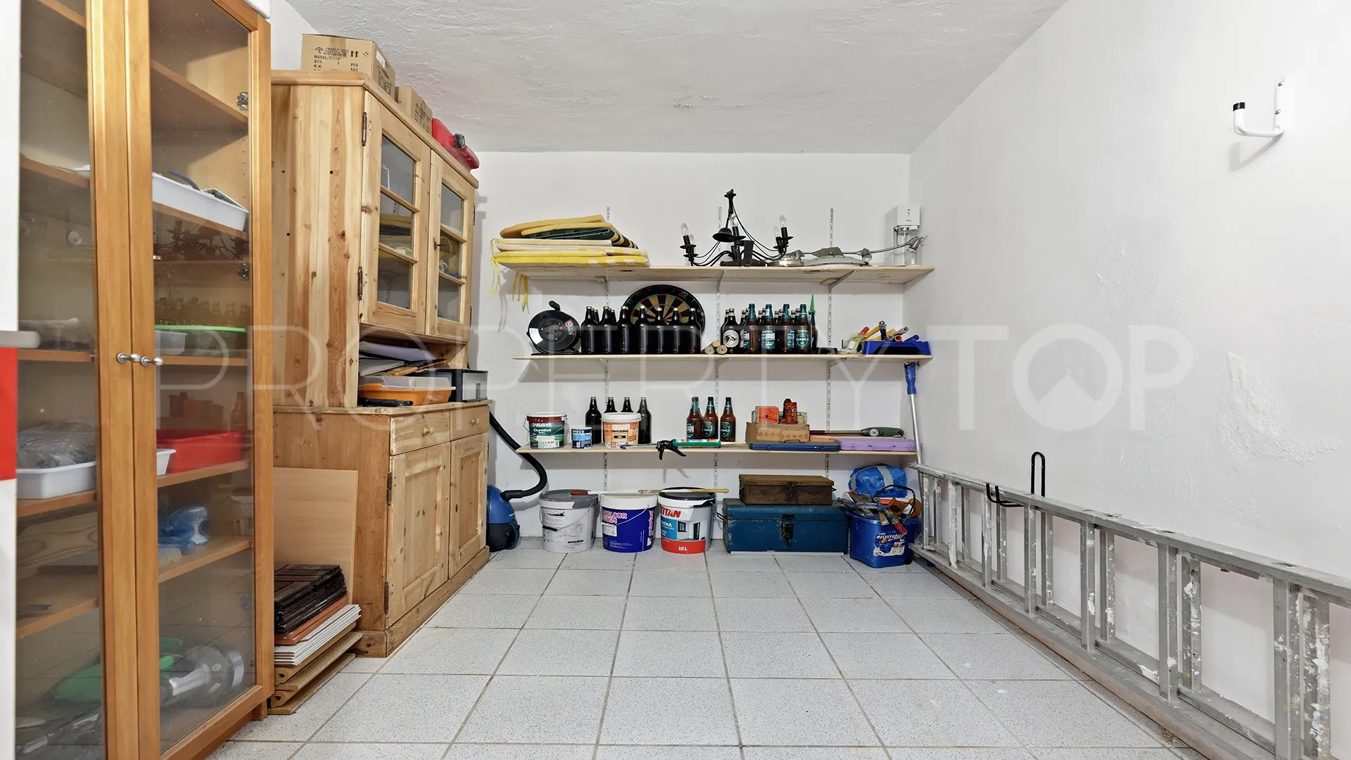 Se vende pareado en Manilva