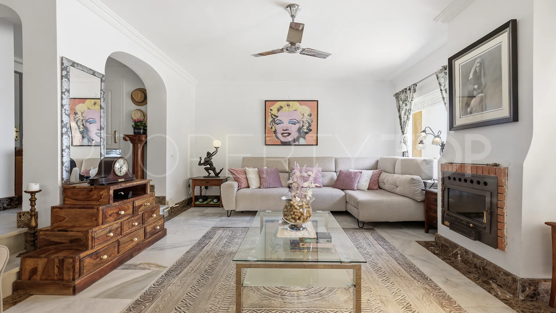 Se vende pareado en Manilva