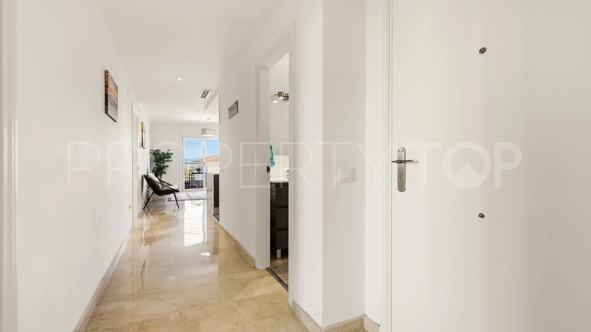 Se vende apartamento con 3 dormitorios en Martagina