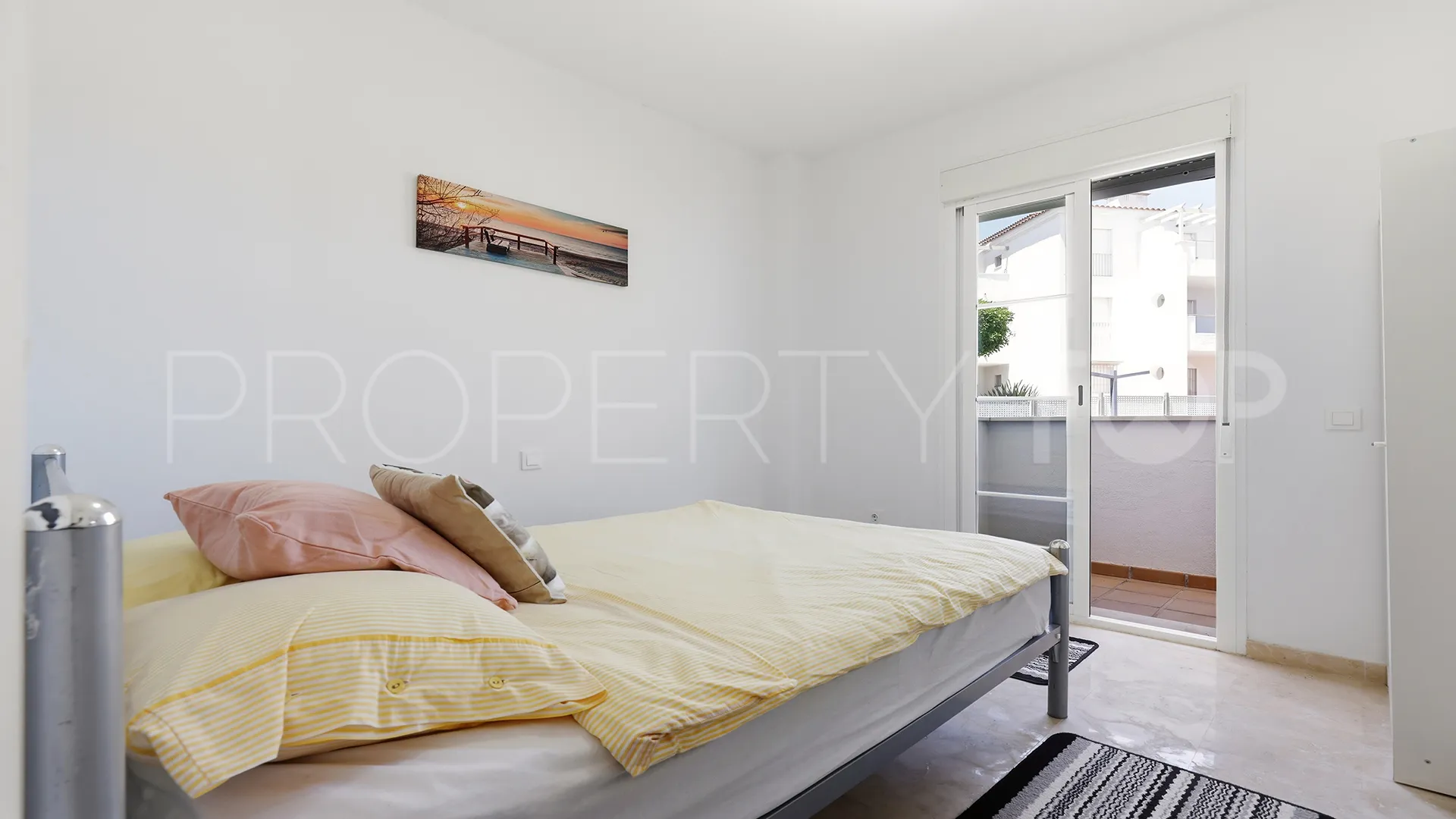 Se vende apartamento con 3 dormitorios en Martagina